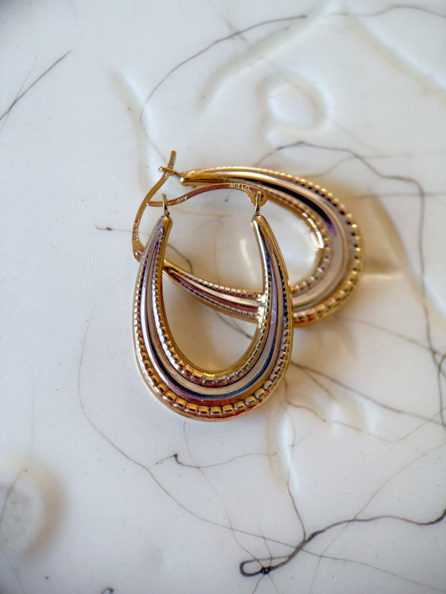 Vintage Oval 10k White and Yellow Gold Two Toned Hoop Earrings