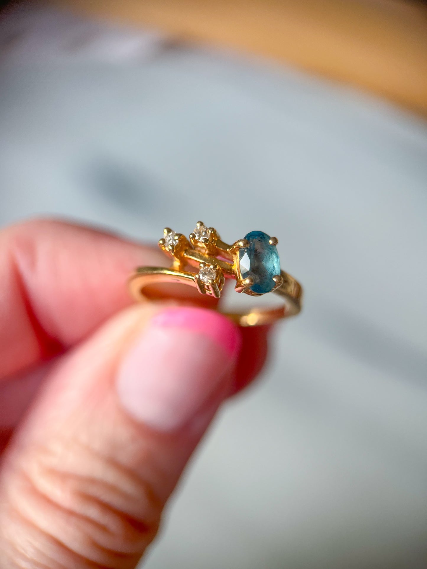 Vintage Natural Aquamarine and Natural Diamond 14k Yellow Gold Ring