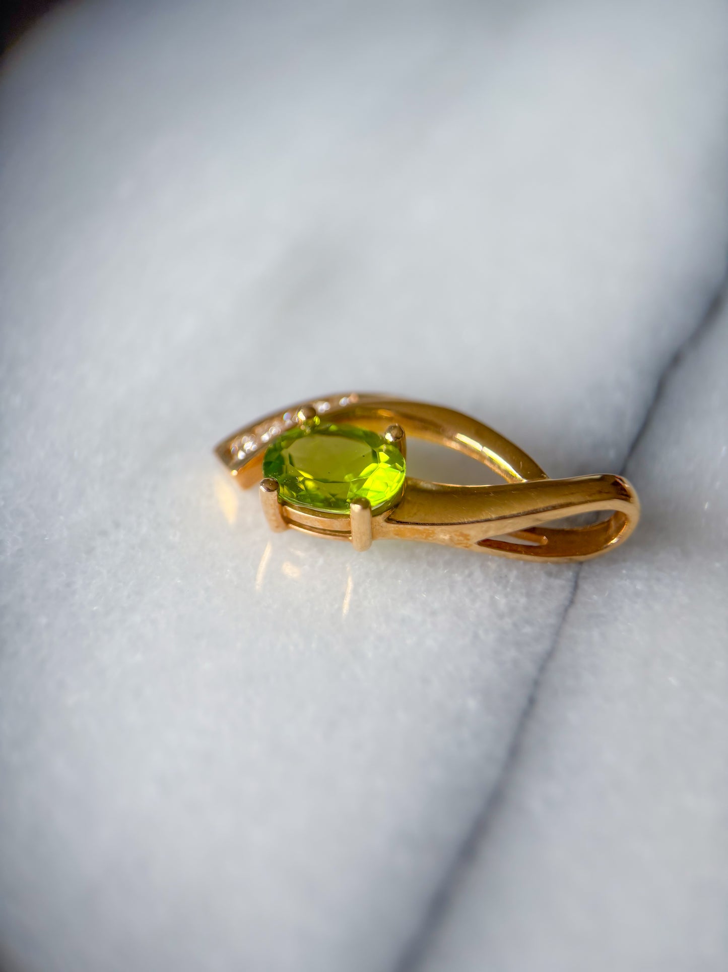 Vintage Natural Diamond and Peridot Slider 10k Yellow Gold Charm