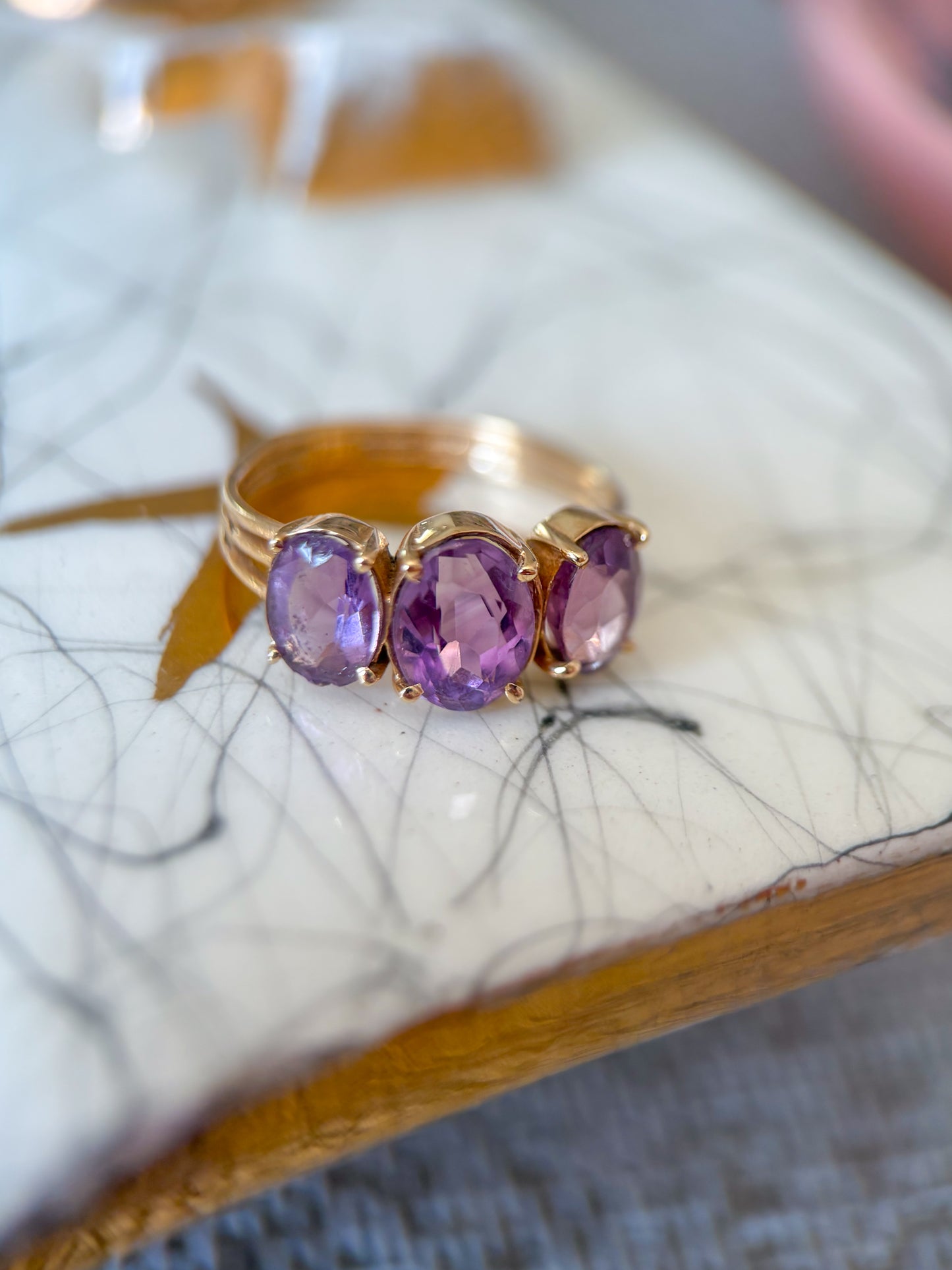 Vintage Amethyst 3 Stone 14k Yellow Gold Ring