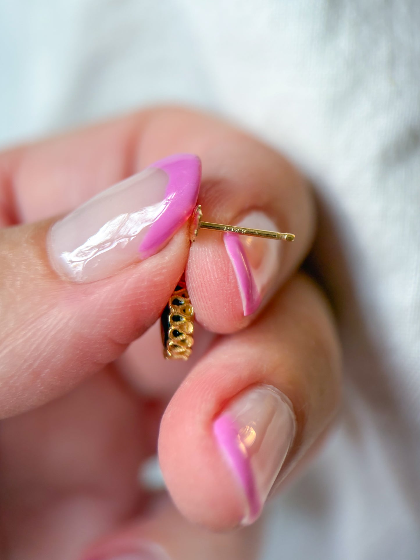 Vintage Onyx Drop 14k Yellow Gold Earrings