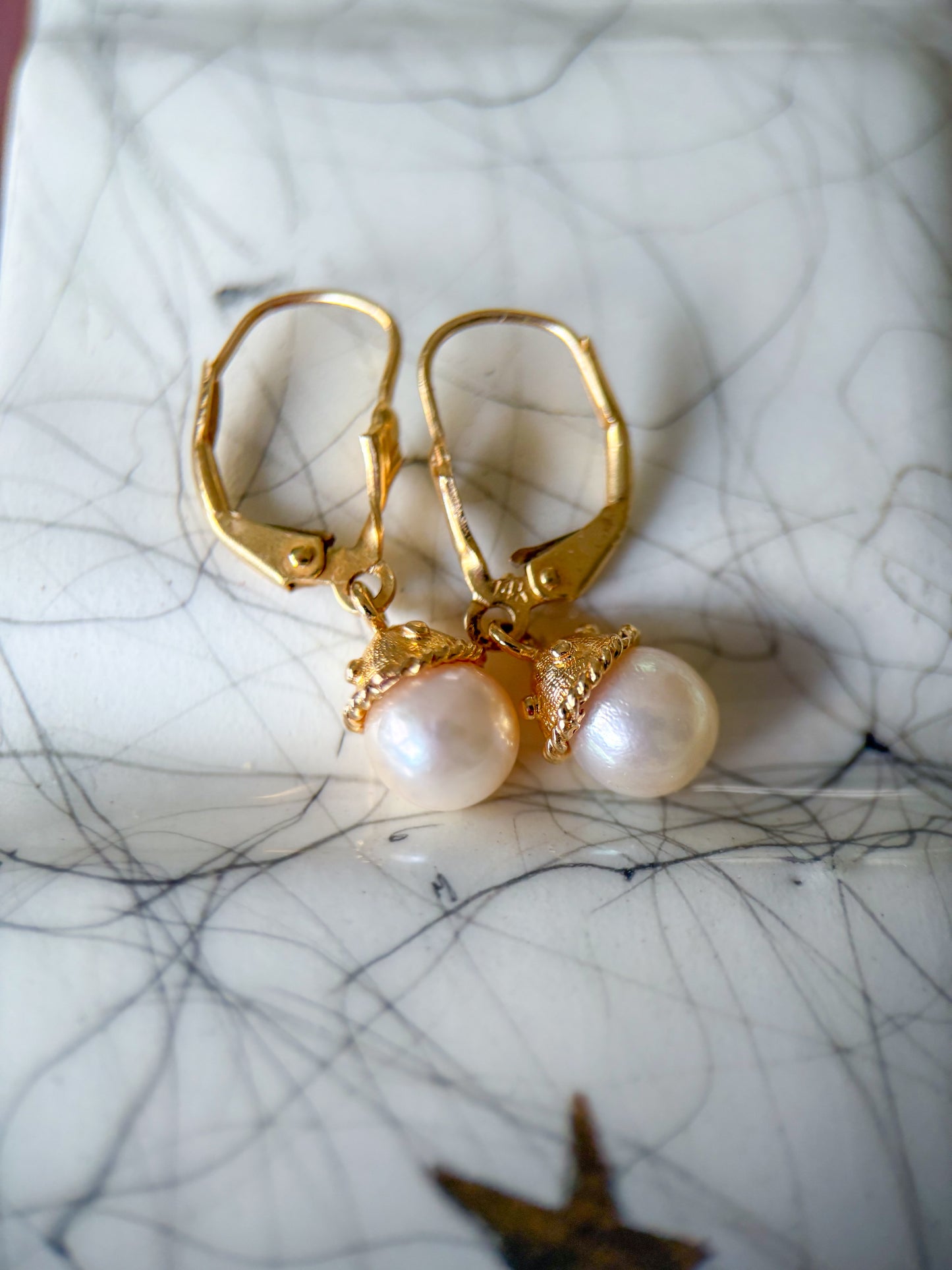 Vintage Pearl 18k Yellow Gold Drop Earrings