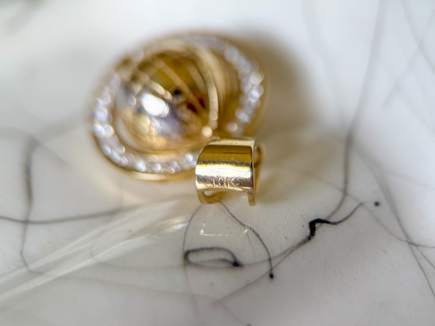 Vintage Globe 10k Yellow Gold Charm