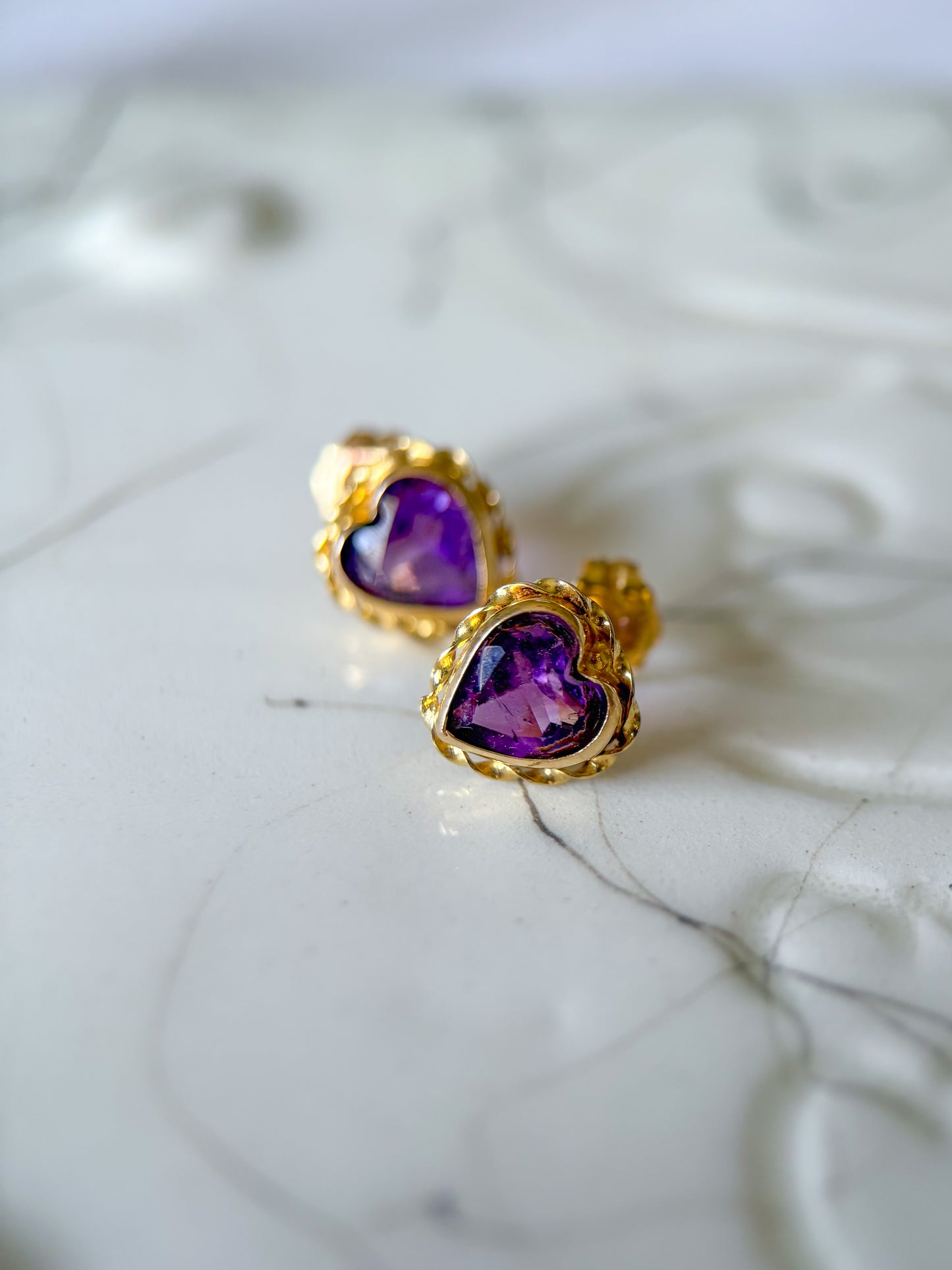 Vintage Natural Heart Amethyst 14k Yellow Gold Earrings