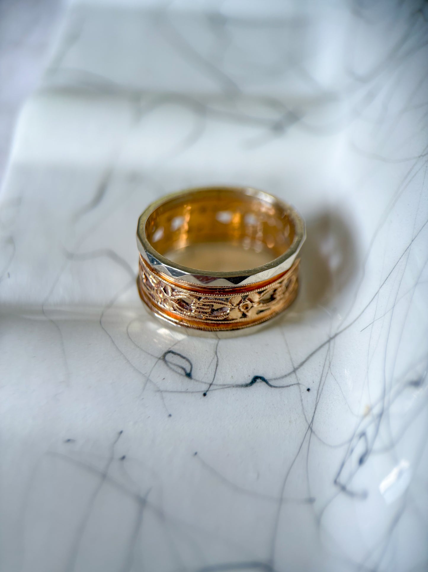 Vintage Two Toned 14k White and Yellow Gold Band Ring, Size 6.5