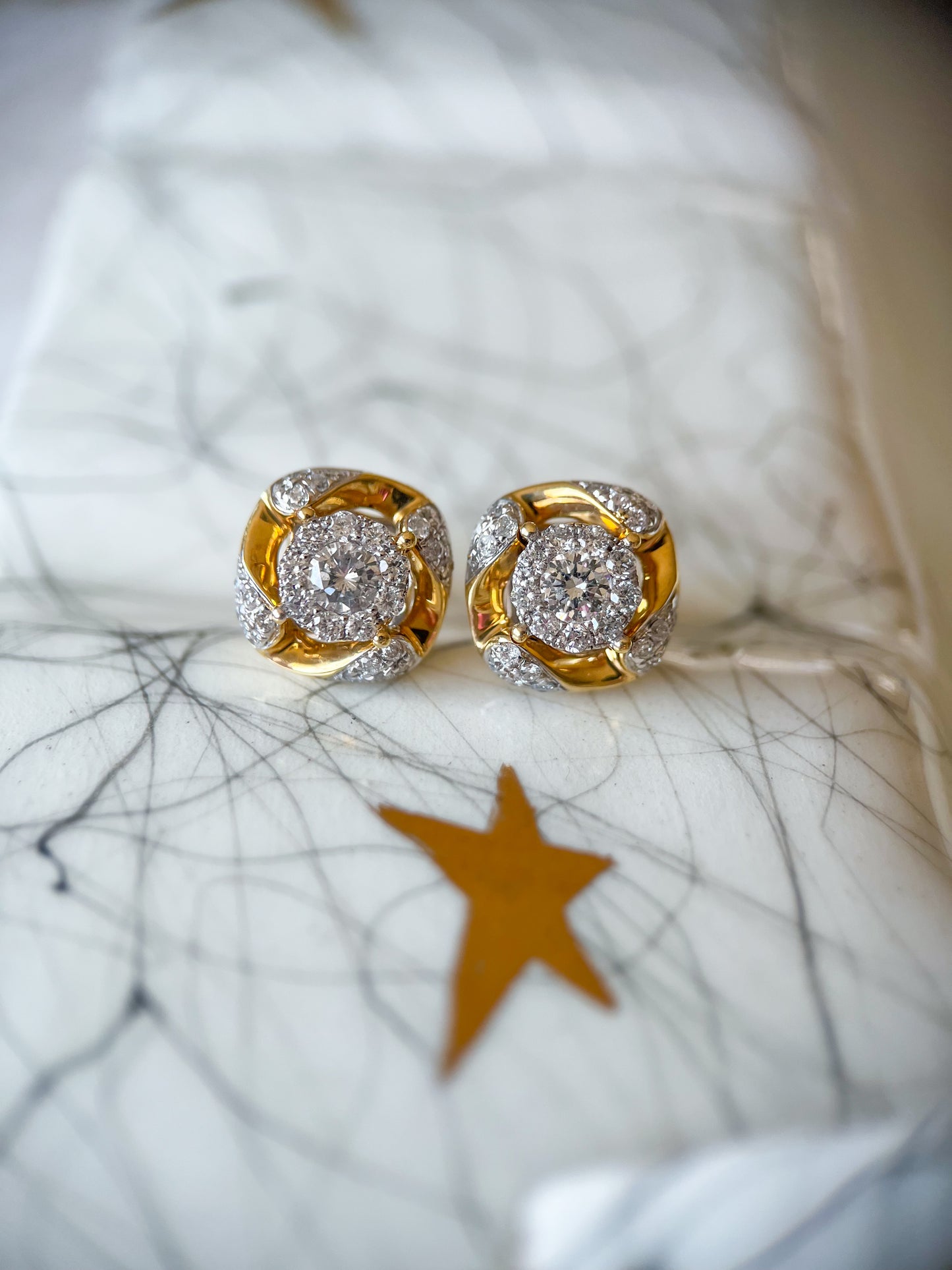 Natural Diamond 14k Yellow Gold Stud Earrings