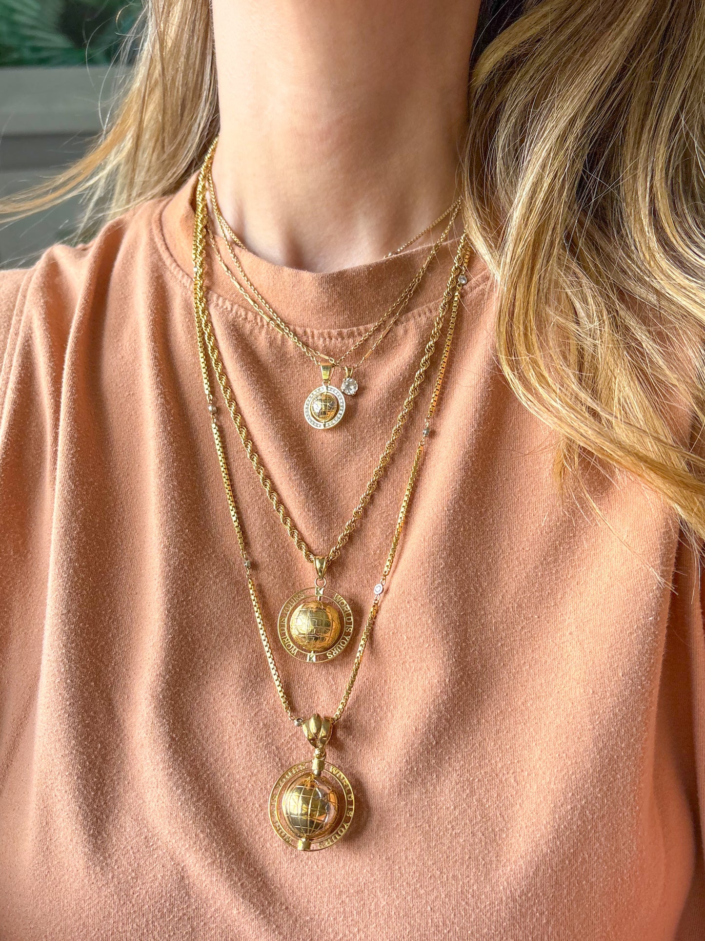 Vintage Globe 10k Yellow Gold Charm