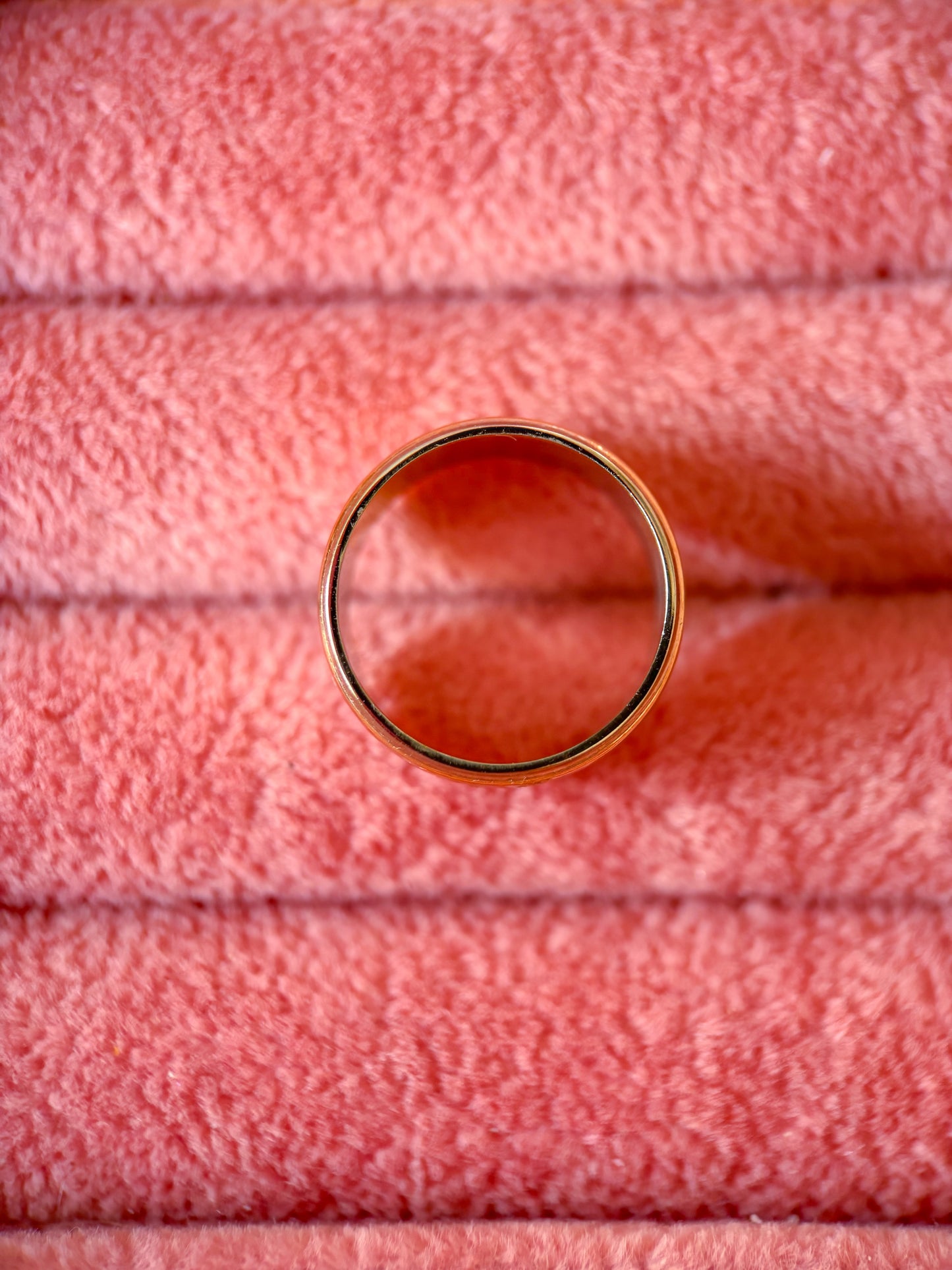 Vintage Two Toned 14k White and Yellow Gold Band Ring, Size 5 1/4