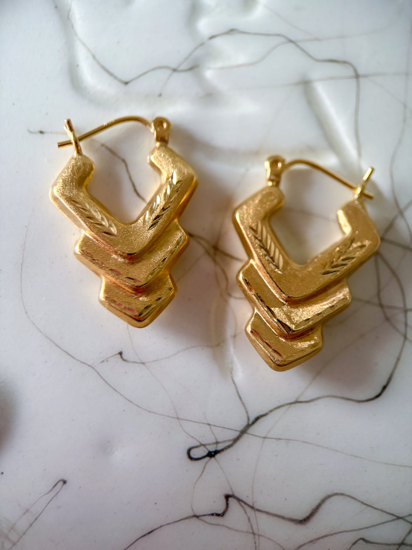 Vintage Tapered 14k Yellow Gold Hoop Earrings