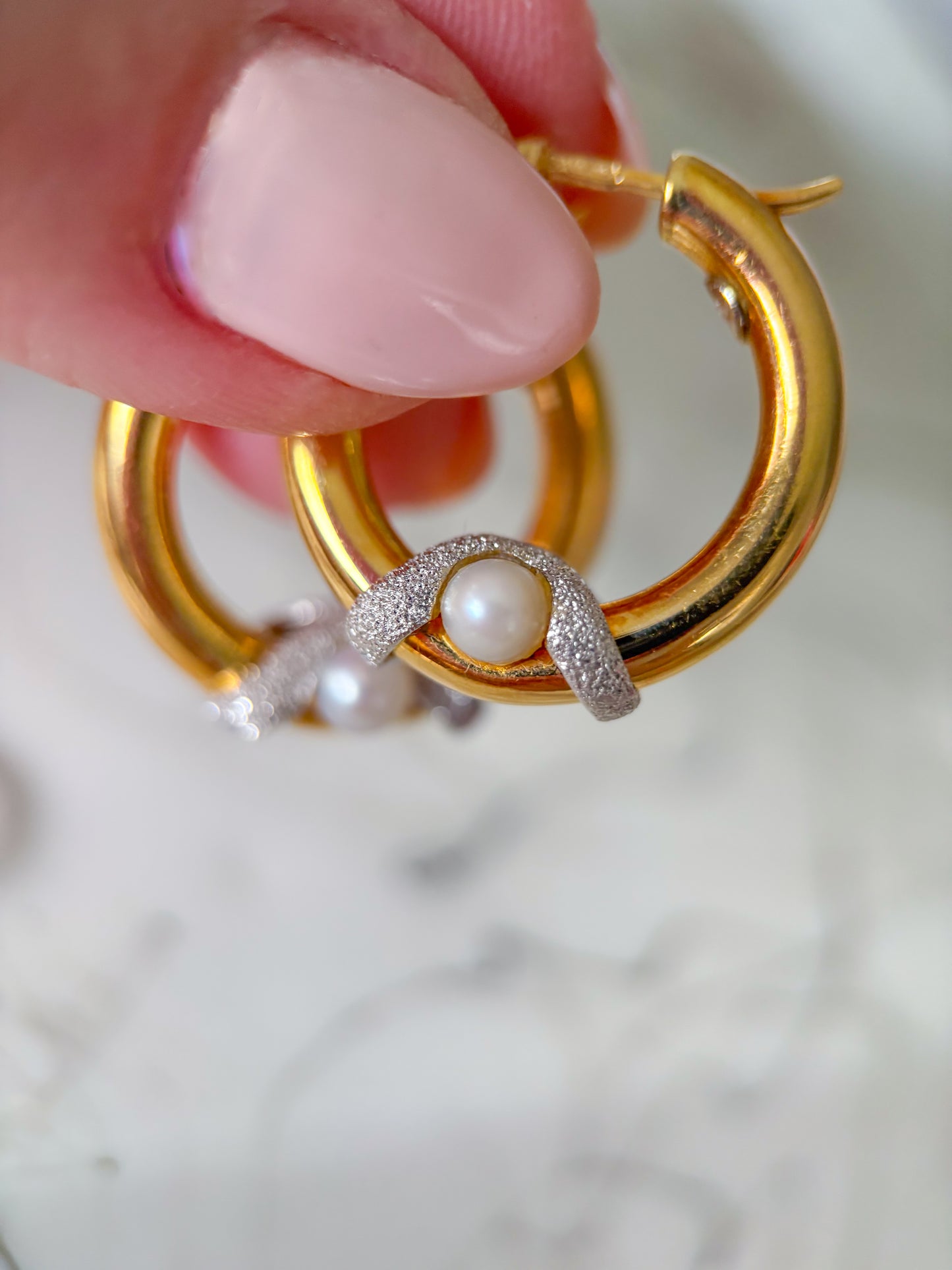 Vintage 18k Yellow Gold Thick Tube Hoops Pearls