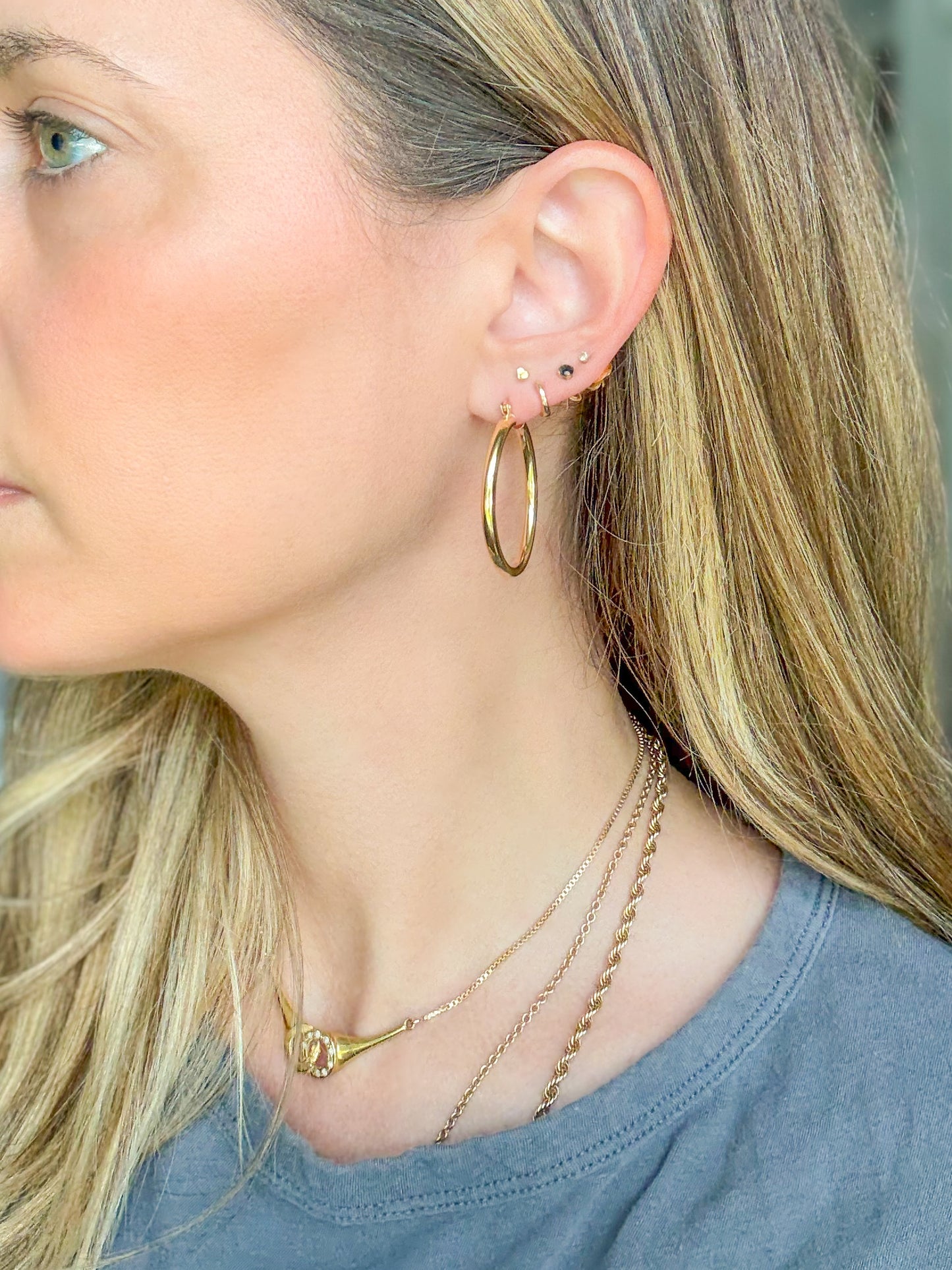 Vintage Oval Tube Hoop 14k Yellow Gold Earrings