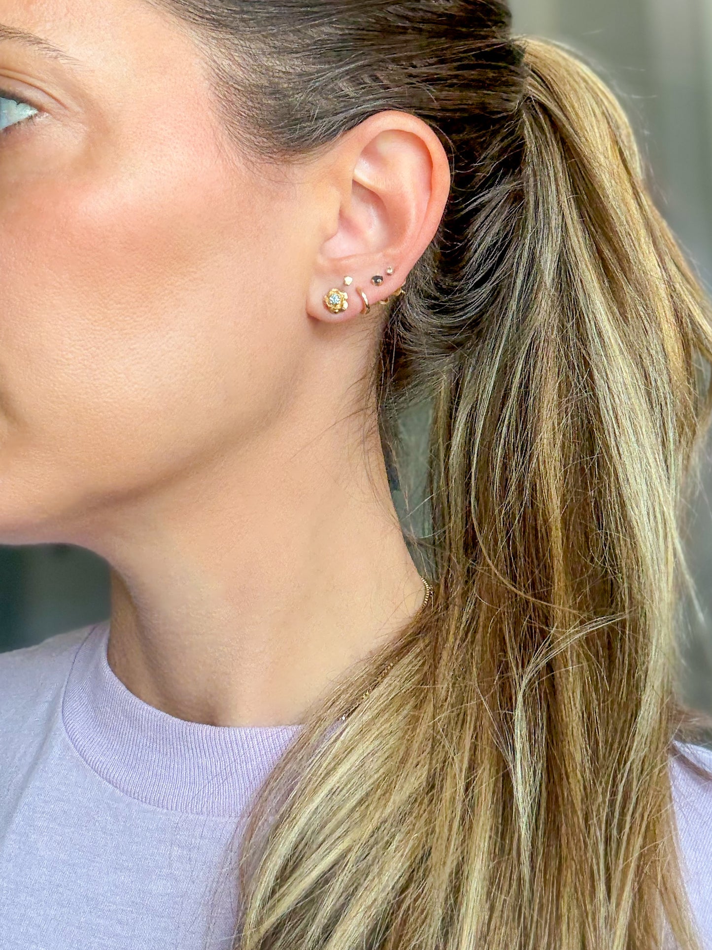 Vintage Rose Studs with Natural Aquamarine 14k Yellow Gold Earrings