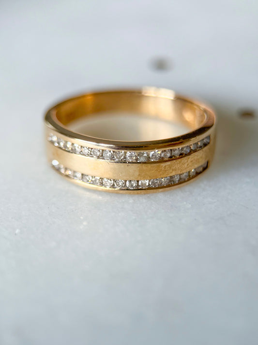 Vintage Natural Diamond and 10k Yellow Gold Band