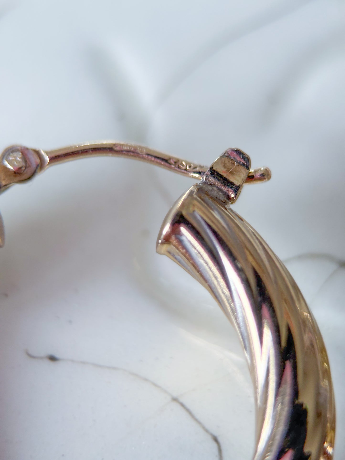 Vintage 18k White Gold Matte & Shiny Hoops