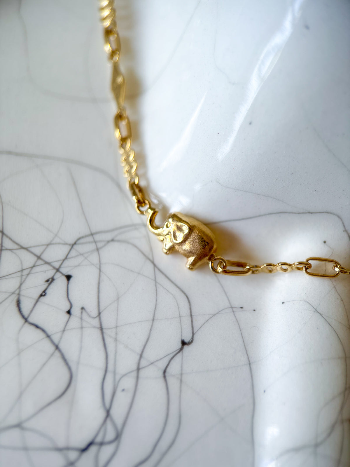 Vintage Elephant 18k Yellow Gold 7.25 Inch Bracelet