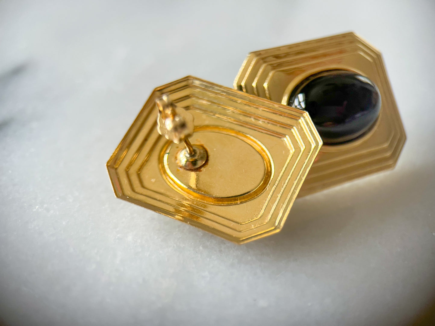 Vintage Oval Onxy and 14k Yellow Gold Stud Earrings