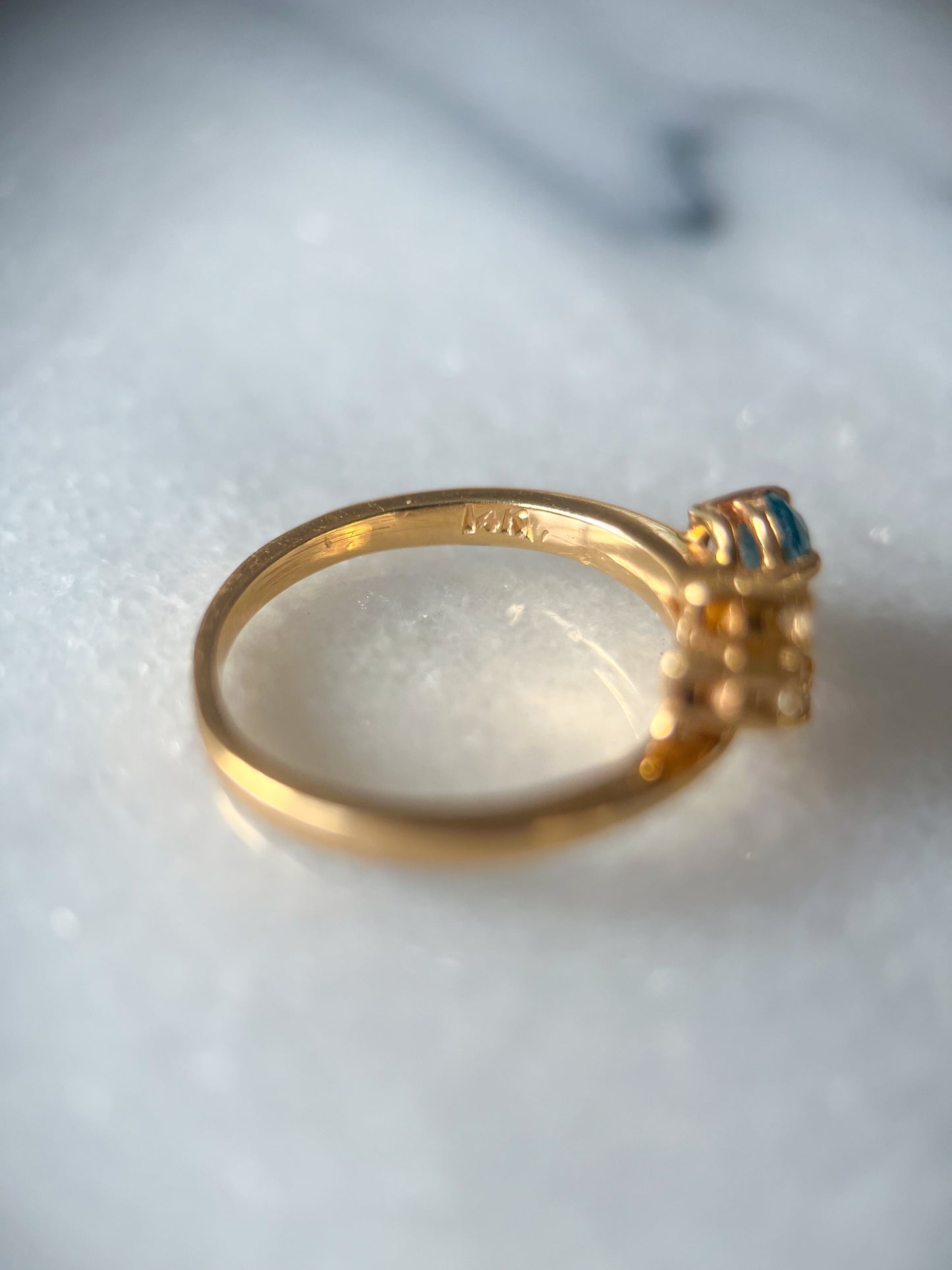 Vintage Natural Aquamarine and Natural Diamond 14k Yellow Gold Ring