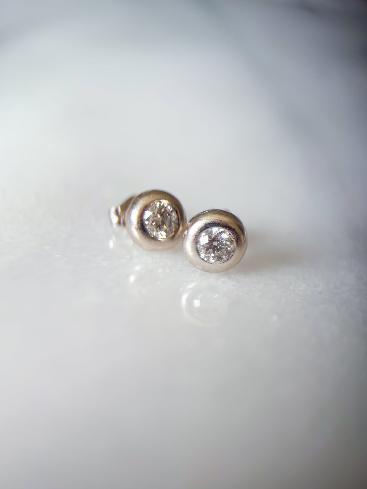 Vintage Natural Diamond 14k White Gold Donut Stud Earrings