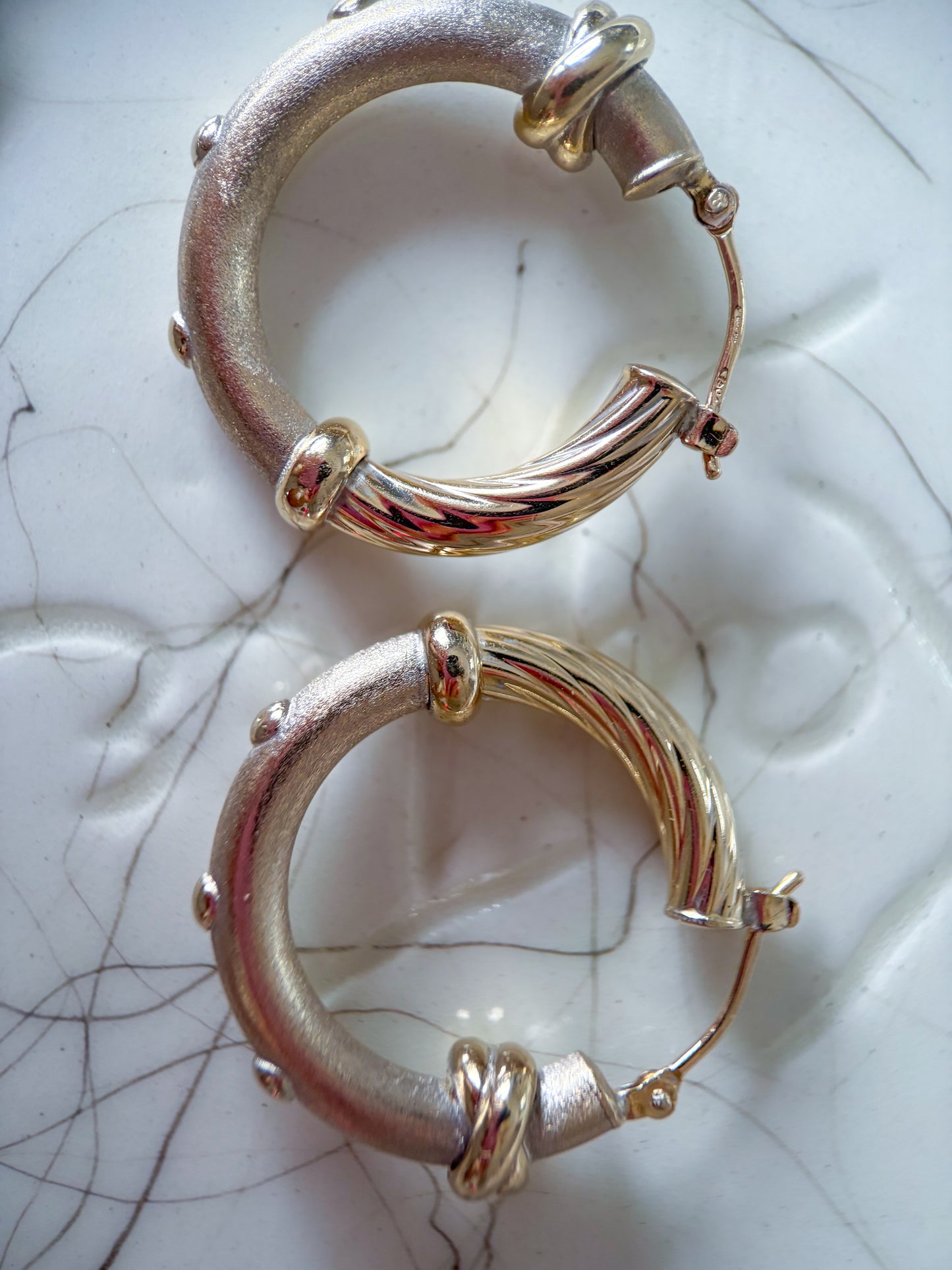 Vintage 18k White Gold Matte & Shiny Hoops
