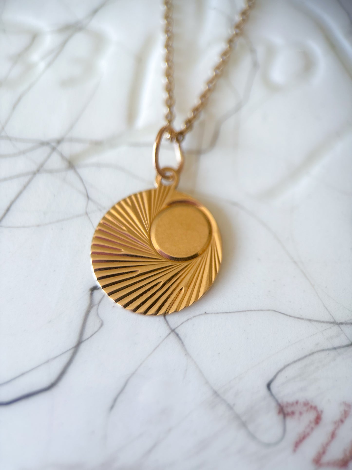 Vintage Engine Turned Circle 14k Yellow Gold Charm