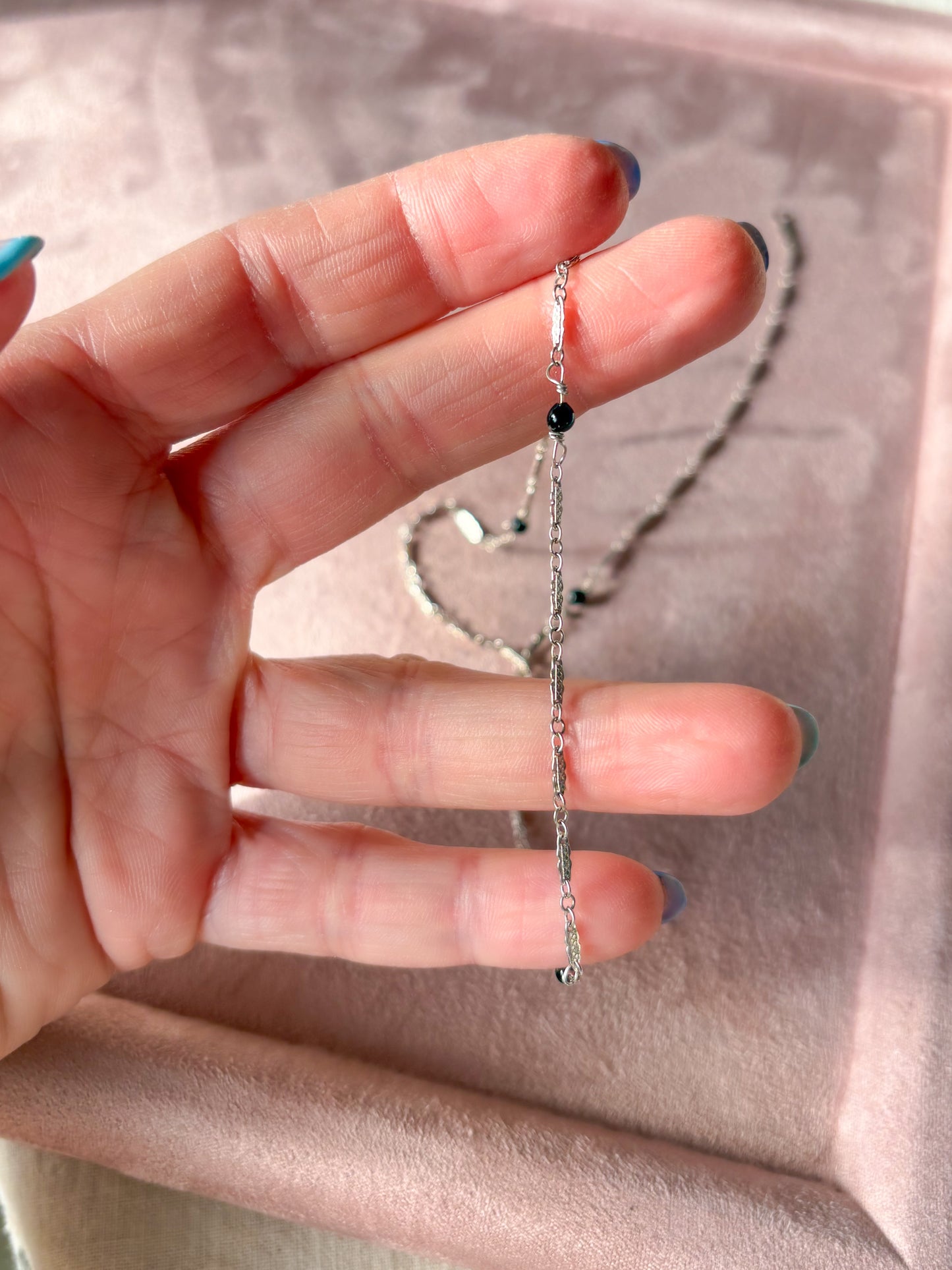 Vintage 14k White Gold 17 Inch Chain with Onyx Necklace