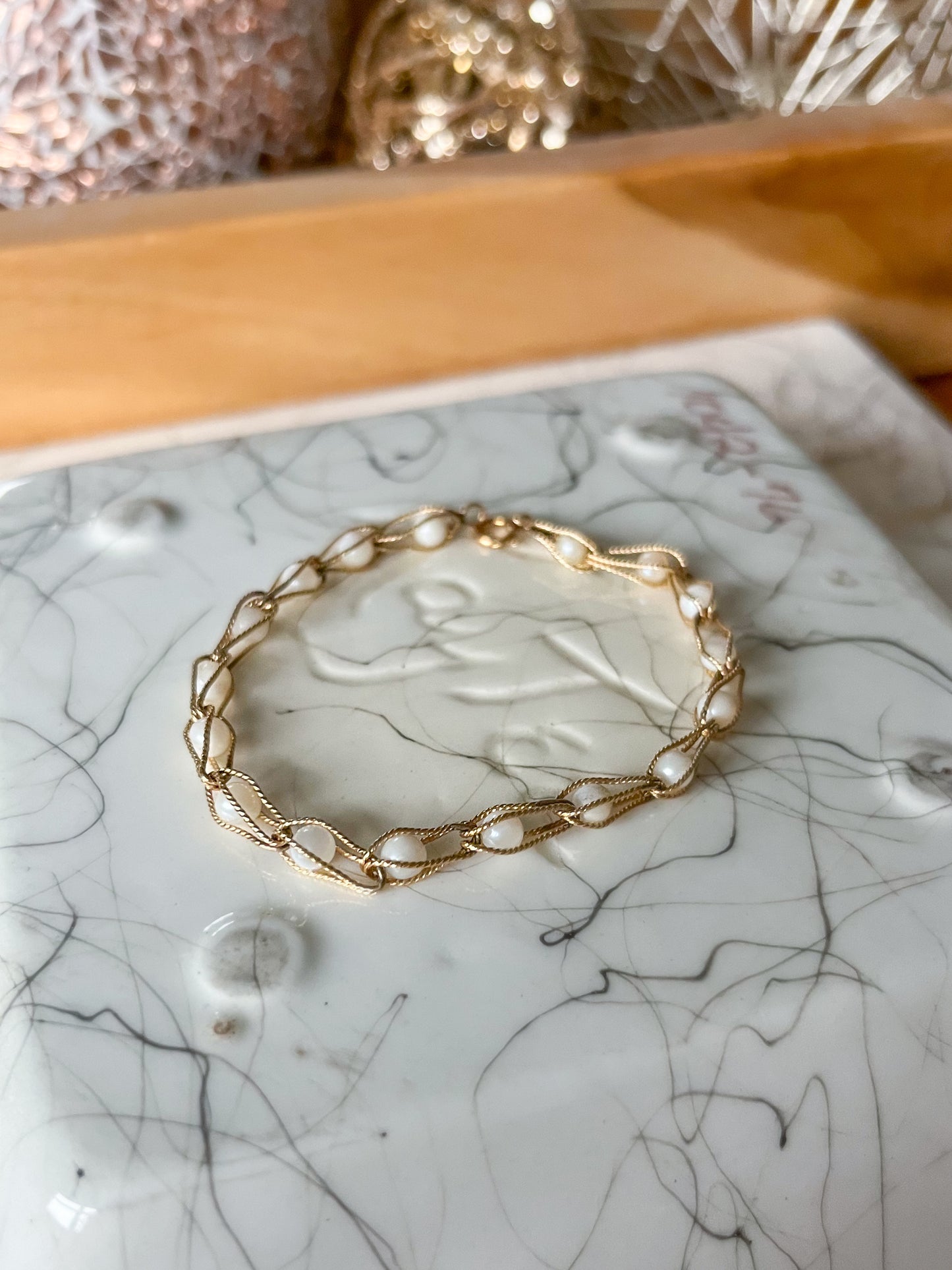 Vintage Natural Pearl and Open Chain 14k Yellow Gold 7 Inch Bracelet