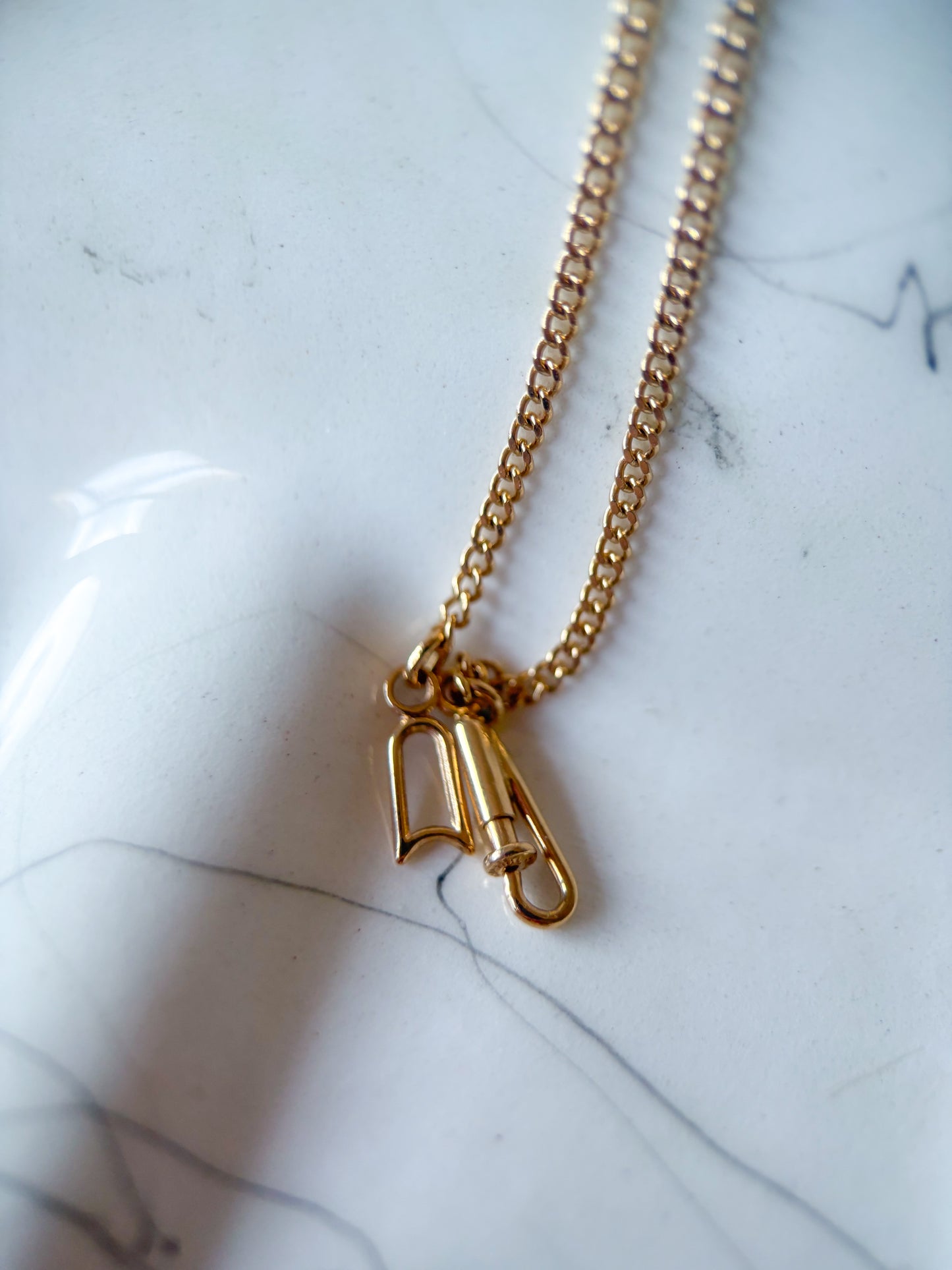 Vintage Name Plates "Michelle" on chain 14k Yellow Gold Charm Necklace