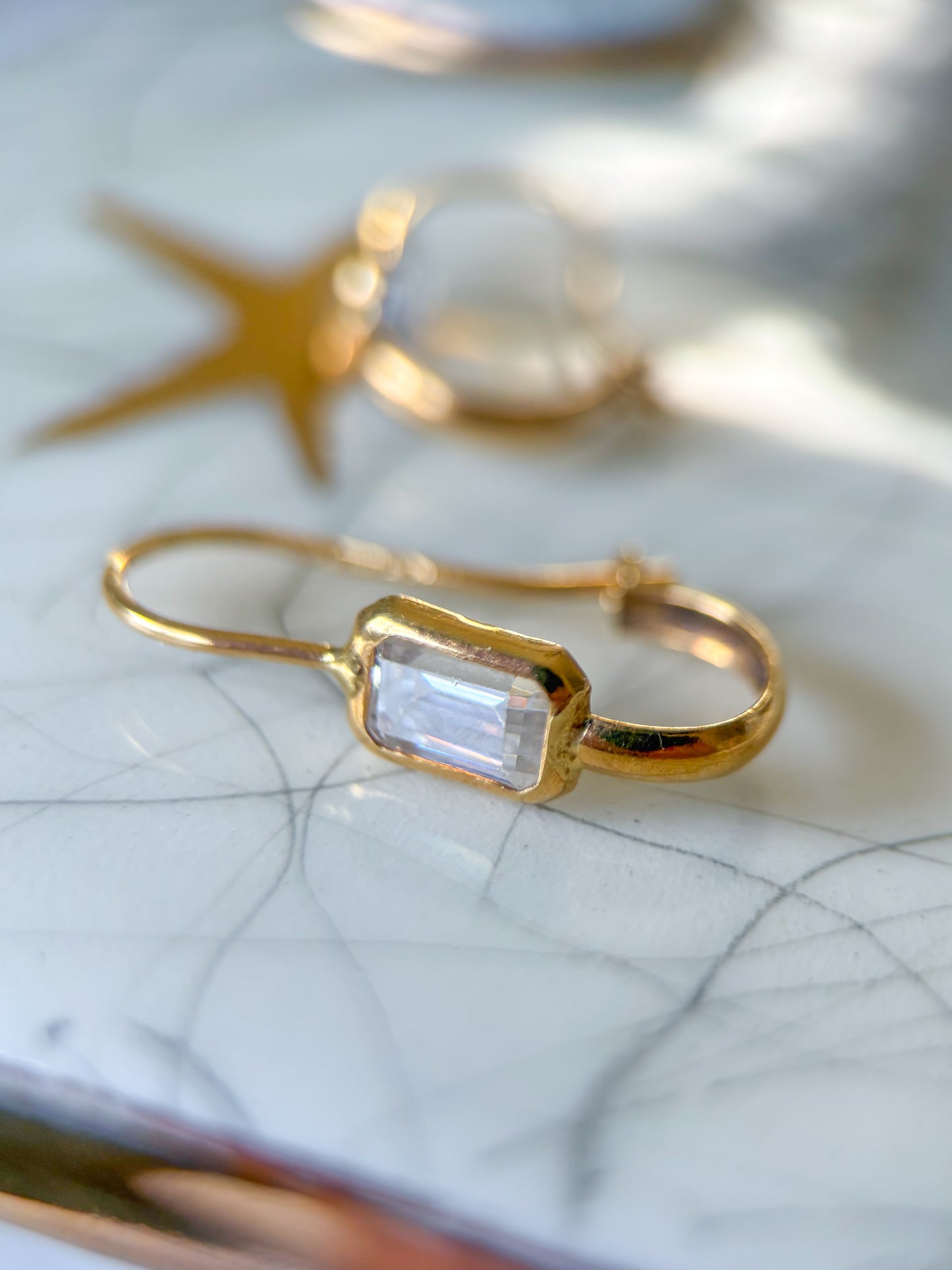 Vintage 18k Yellow Gold Earrings with CZ