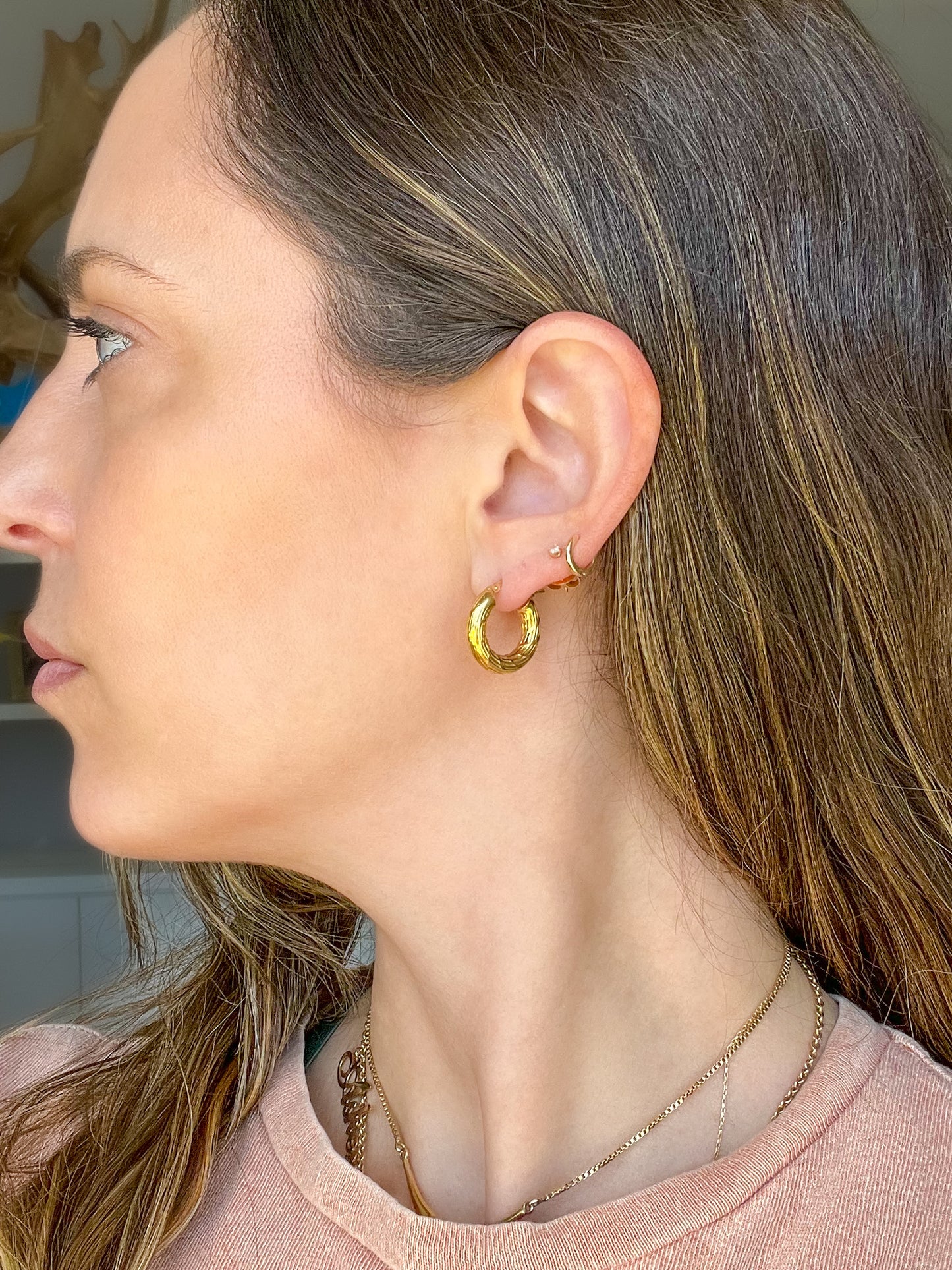 Vintage Small Round Etched 14k Yellow Gold Hoop Earrings