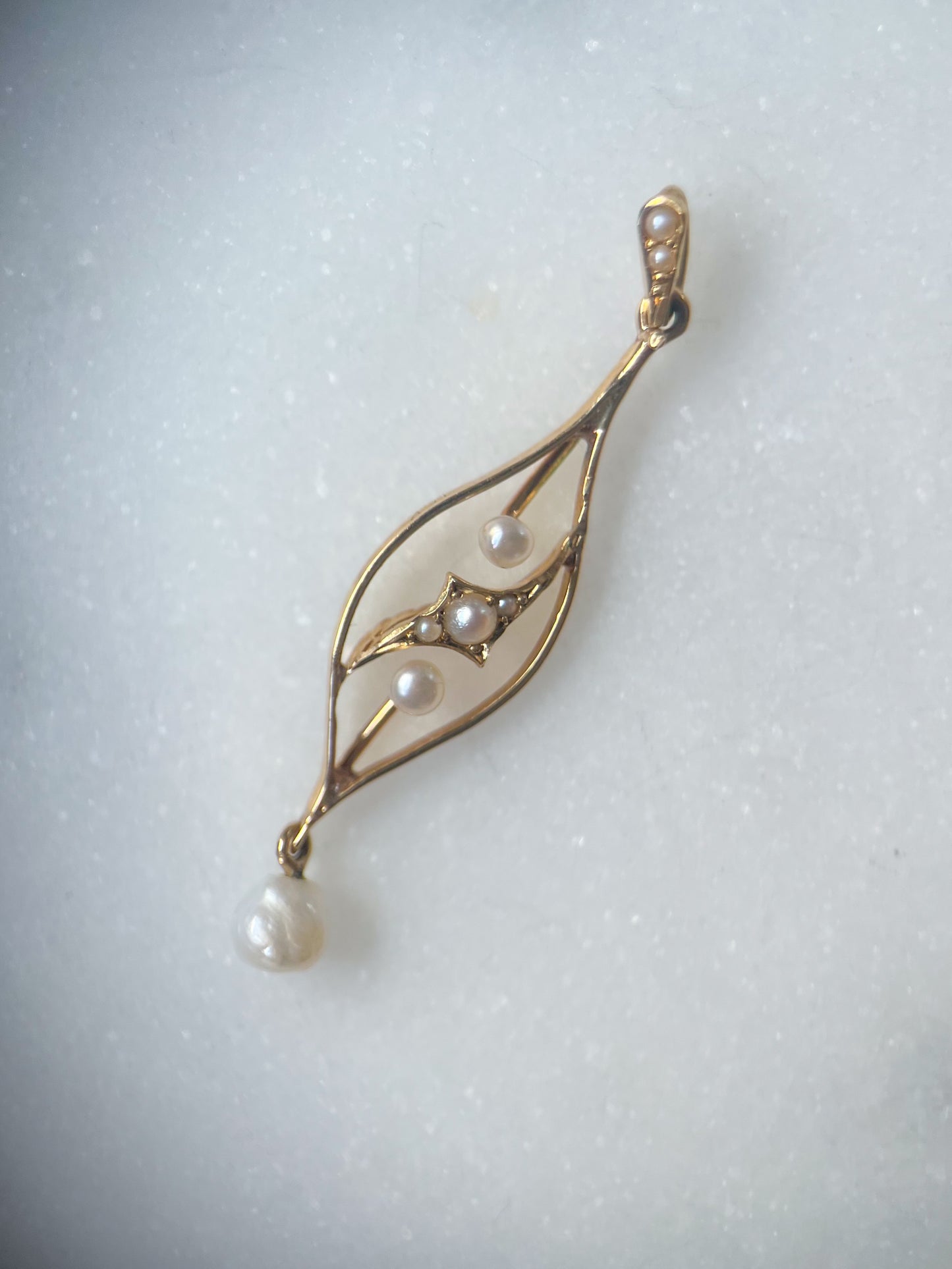 Vintage Art Nouveau Pearl 15k Yellow Gold Pendant