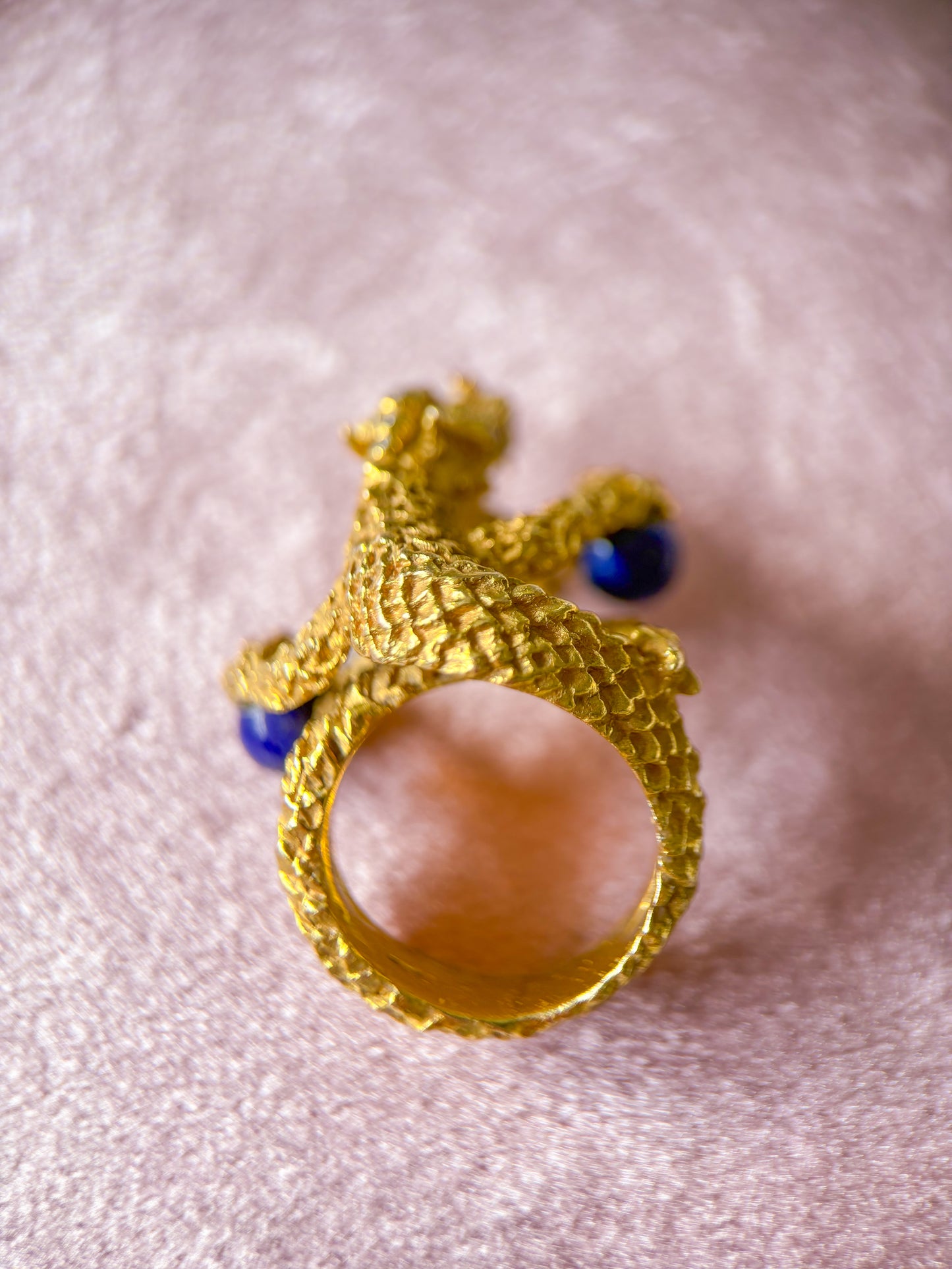 Vintage Mother of Dragons Ring with Natural Diamonds and Lapis Lazuli 18k Yellow Gold Statement Ring