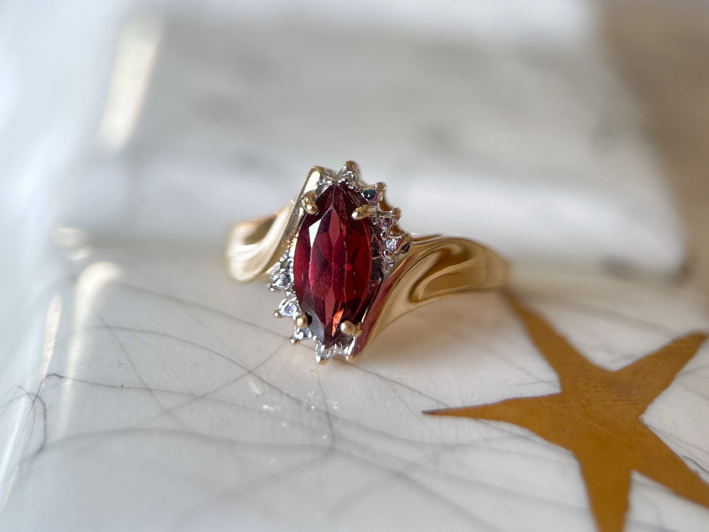 Vintage Marquise Synthetic Garnet 10k Yellow Gold Ring
