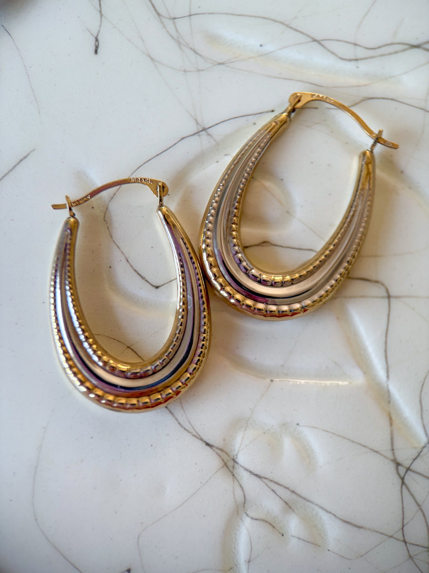 Vintage Oval 10k White and Yellow Gold Two Toned Hoop Earrings