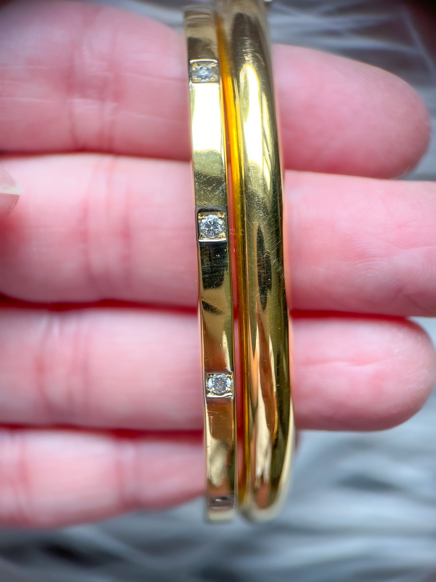 Vintage Square Bangle with Natural Diamonds in 18k Yellow Gold