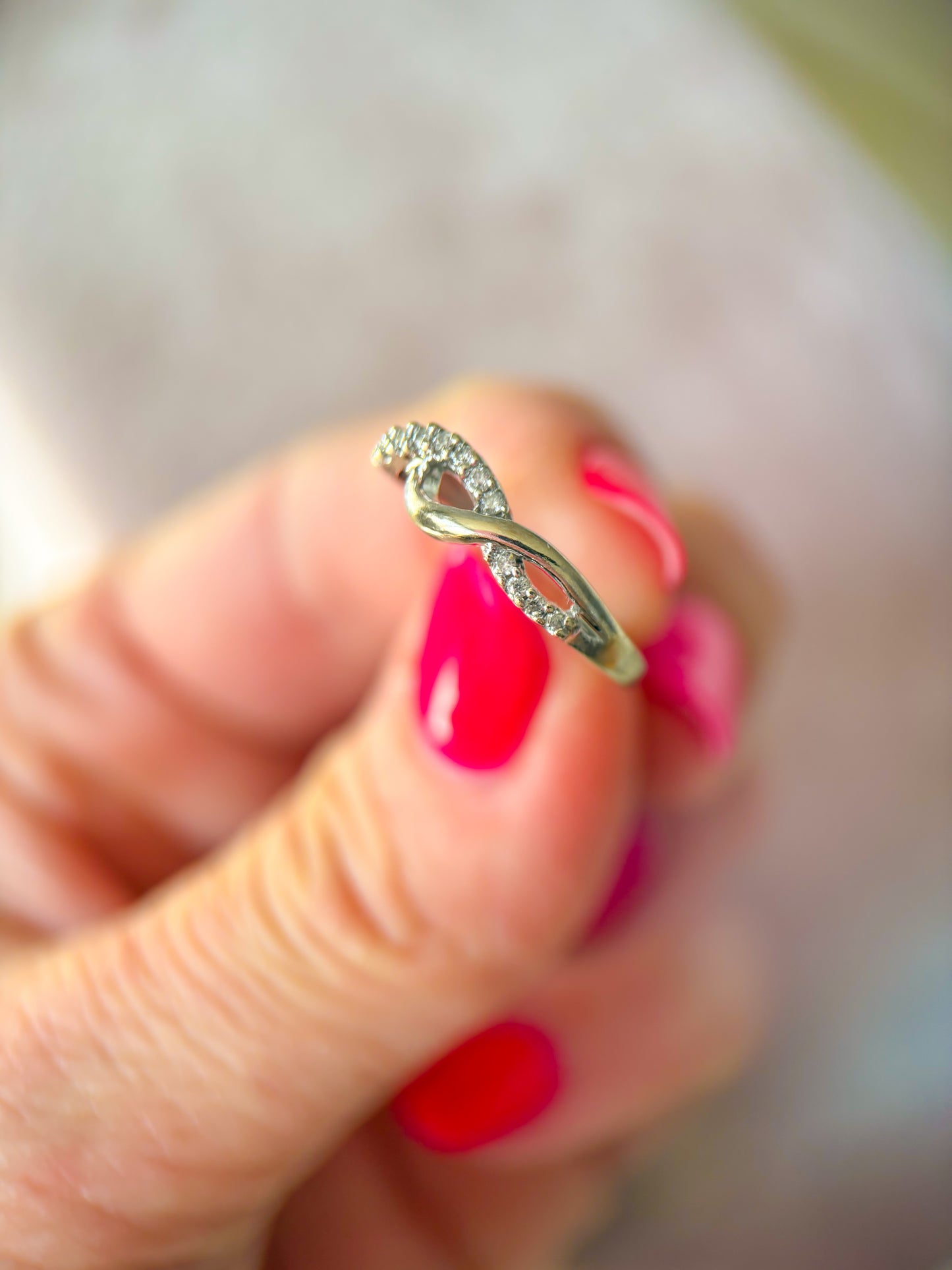 Vintage Natural Diamond 10k White Gold Ring