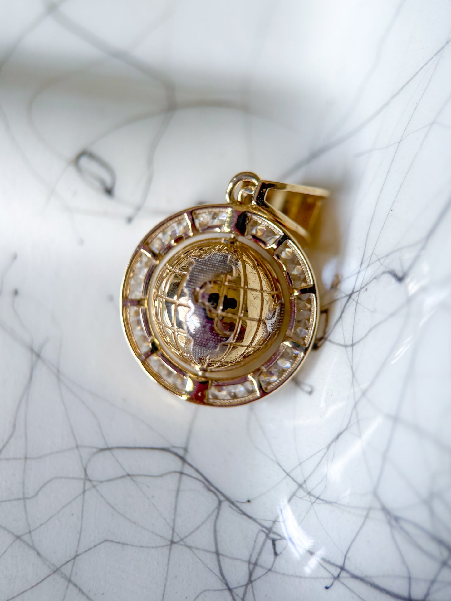 Vintage Globe 10k Yellow Gold Charm