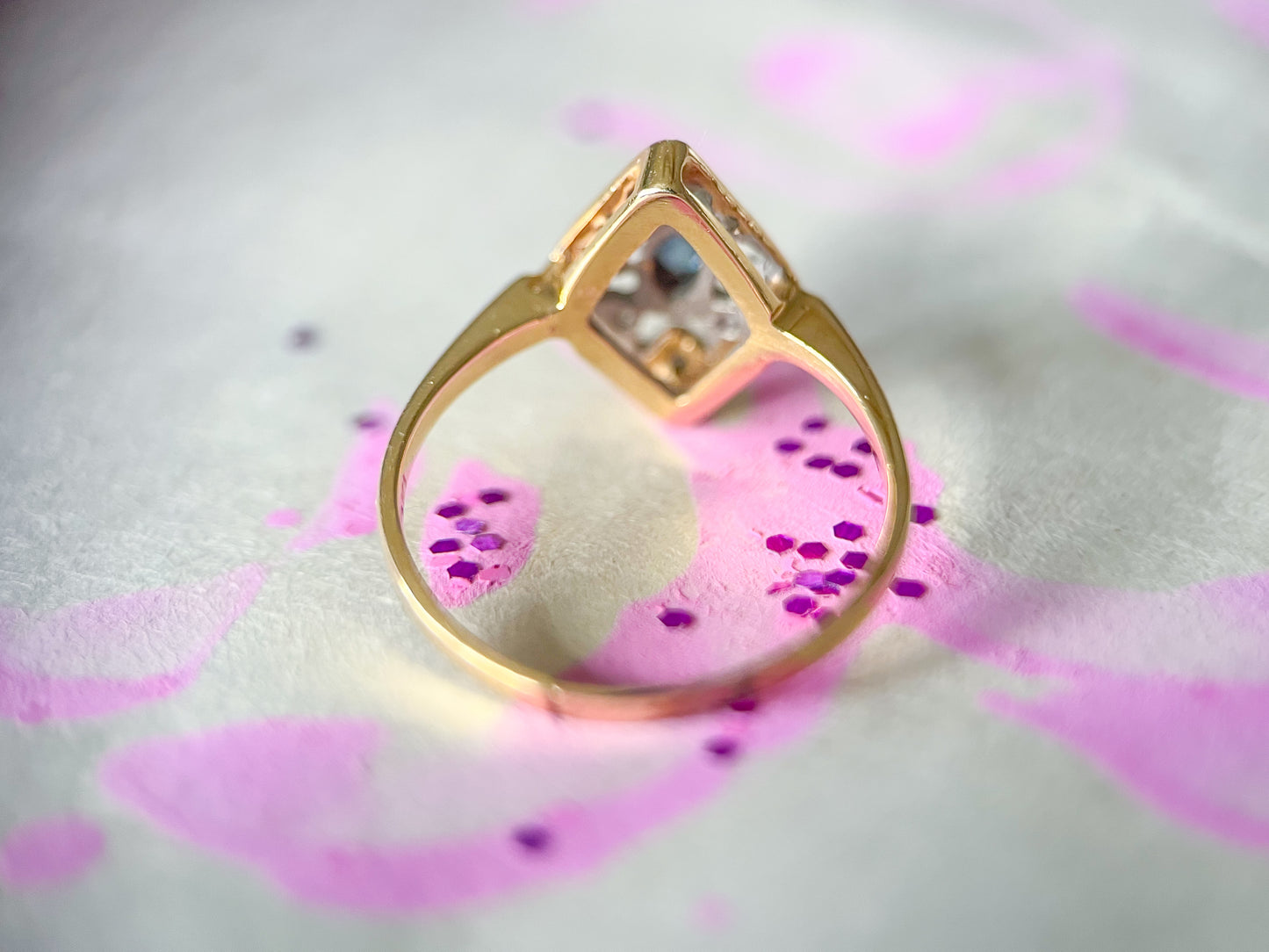 Vintage Natural Sapphire and Diamond 14k Yellow Gold Ring