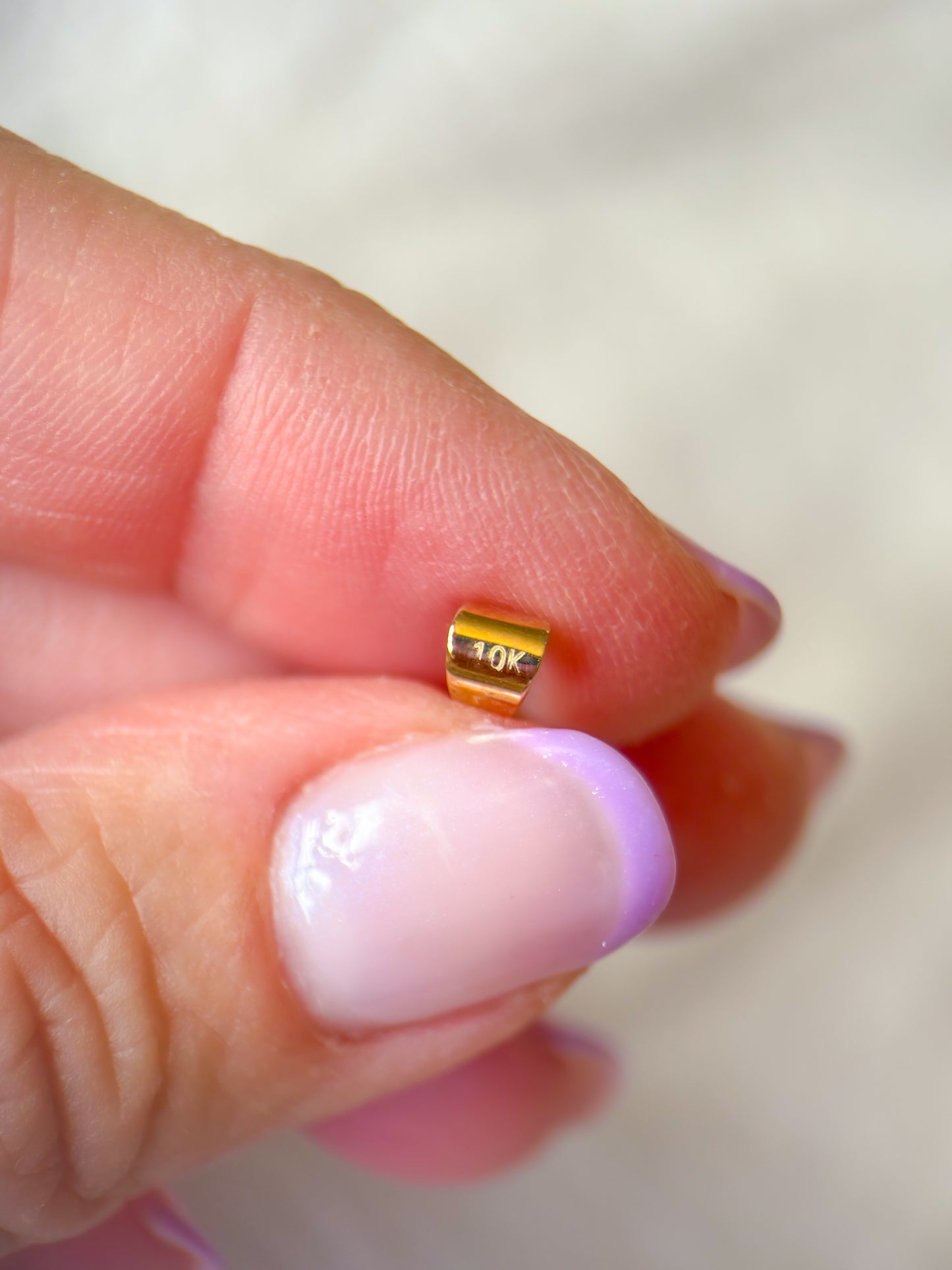 Vintage Oval Locket 10k Yellow Gold Charm