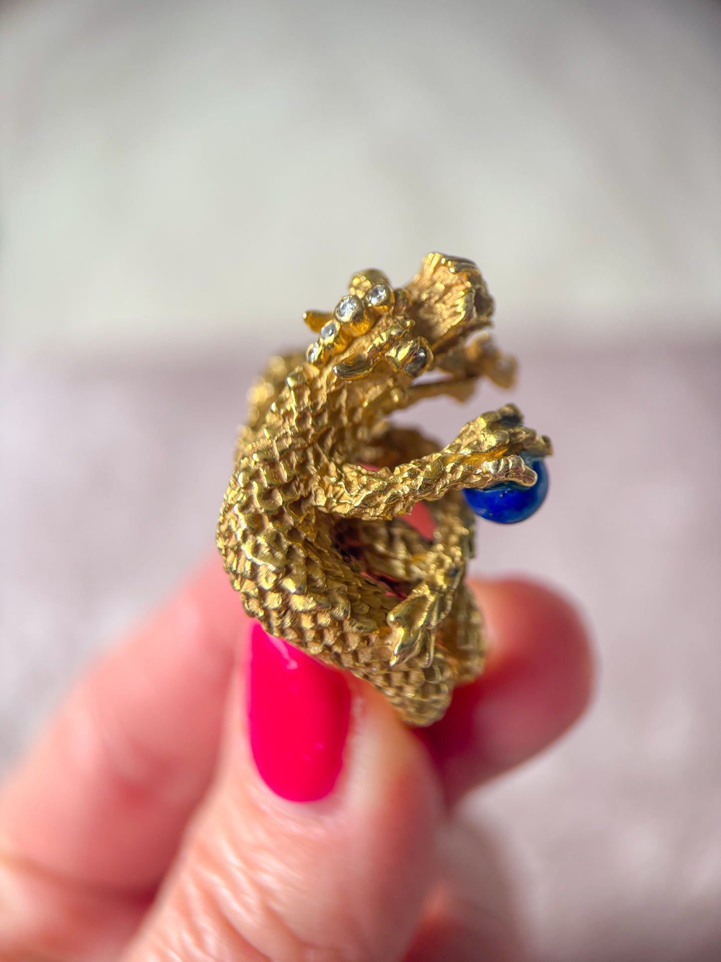 Vintage Mother of Dragons Ring with Natural Diamonds and Lapis Lazuli 18k Yellow Gold Statement Ring