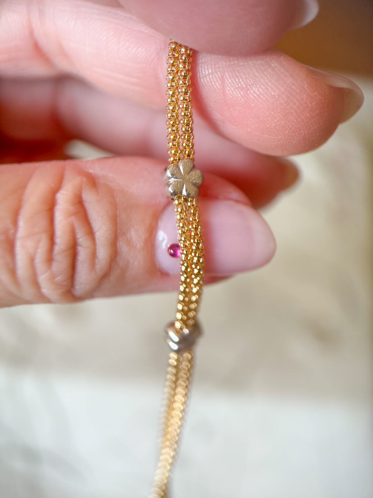 Vintage Flower 14k Yellow and White Gold 7 Inch Bracelet