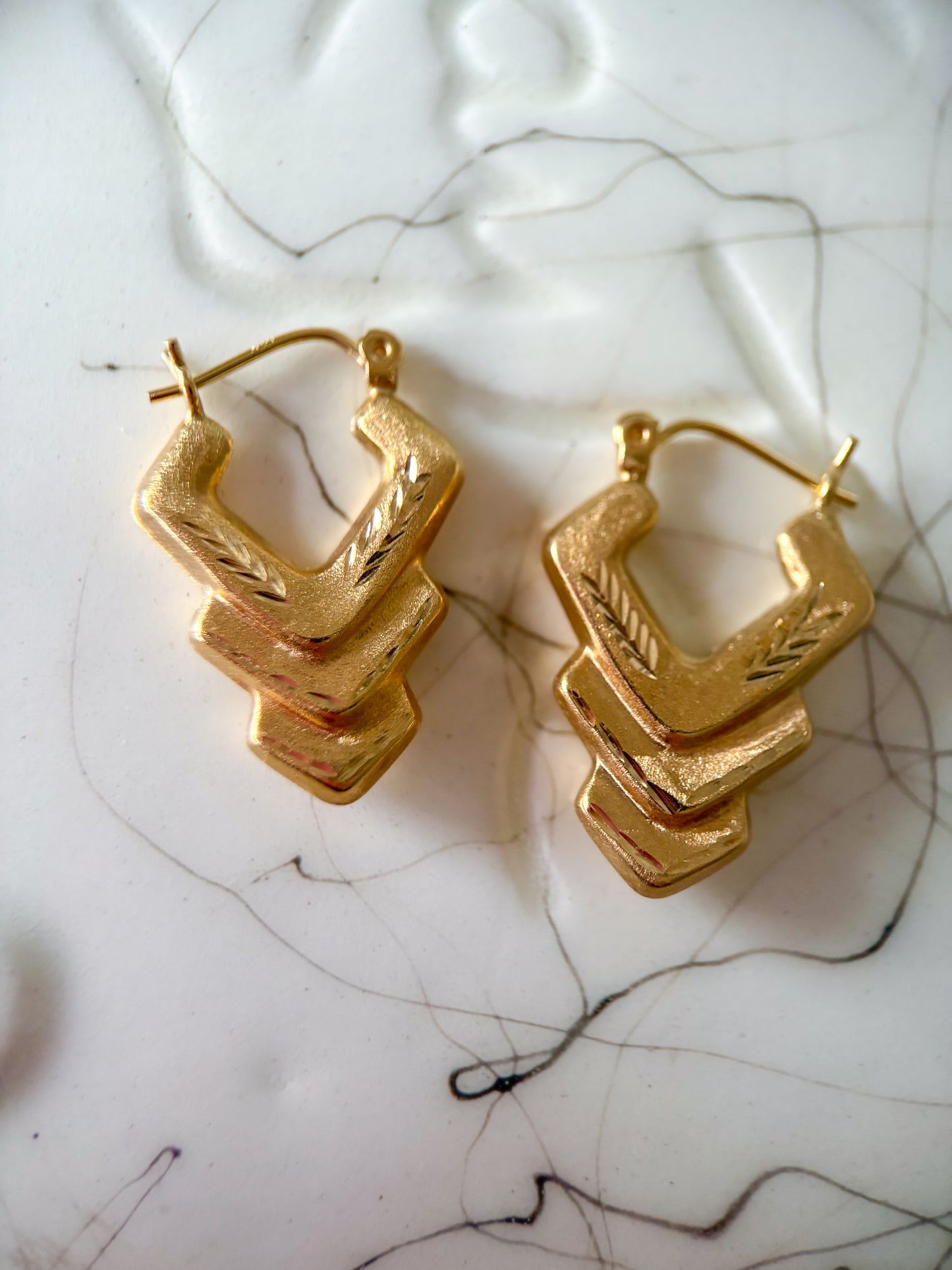 Vintage Tapered 14k Yellow Gold Hoop Earrings