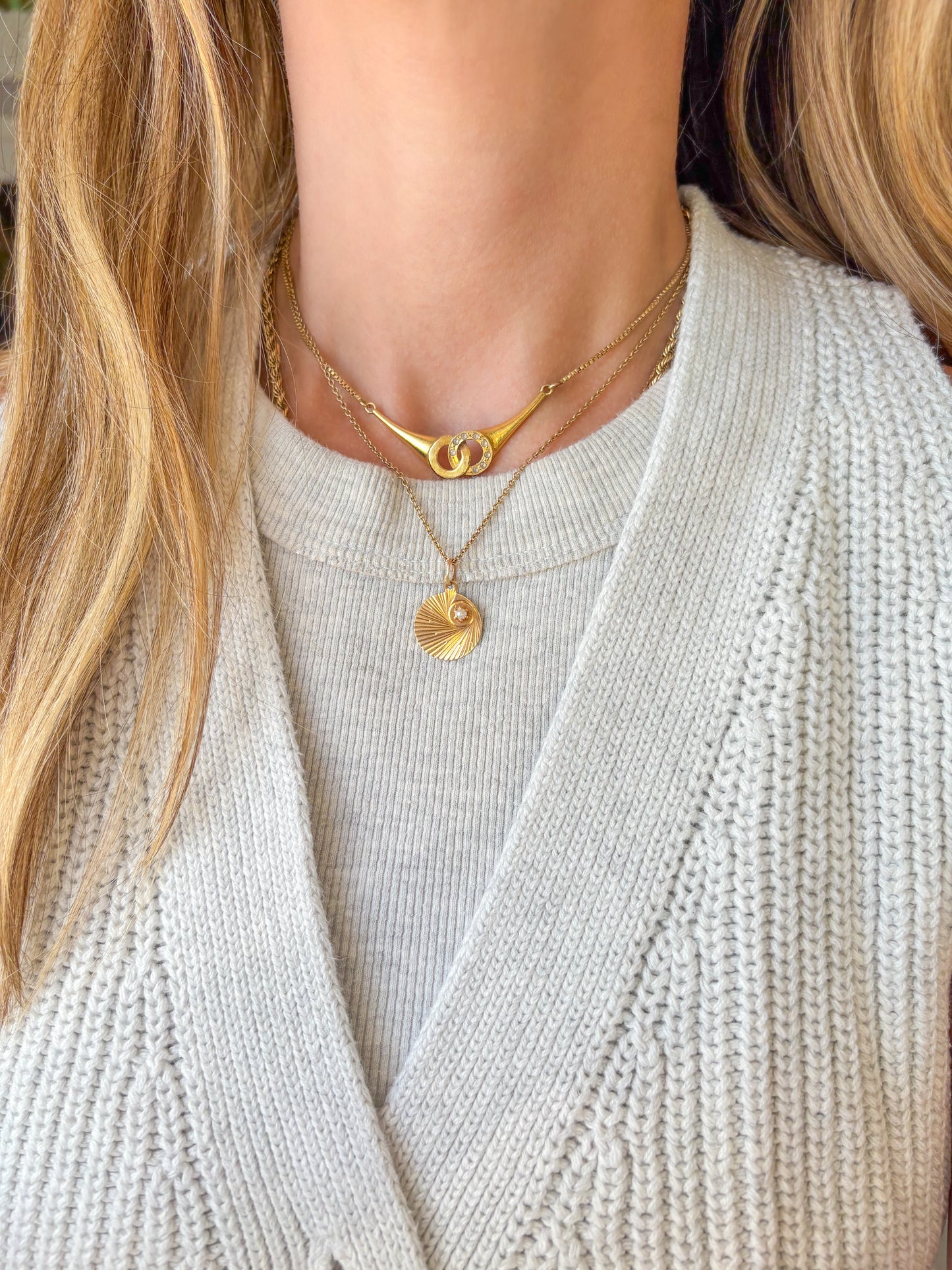 Vintage Engine Turned Circle 14k Yellow Gold Charm with Pearl