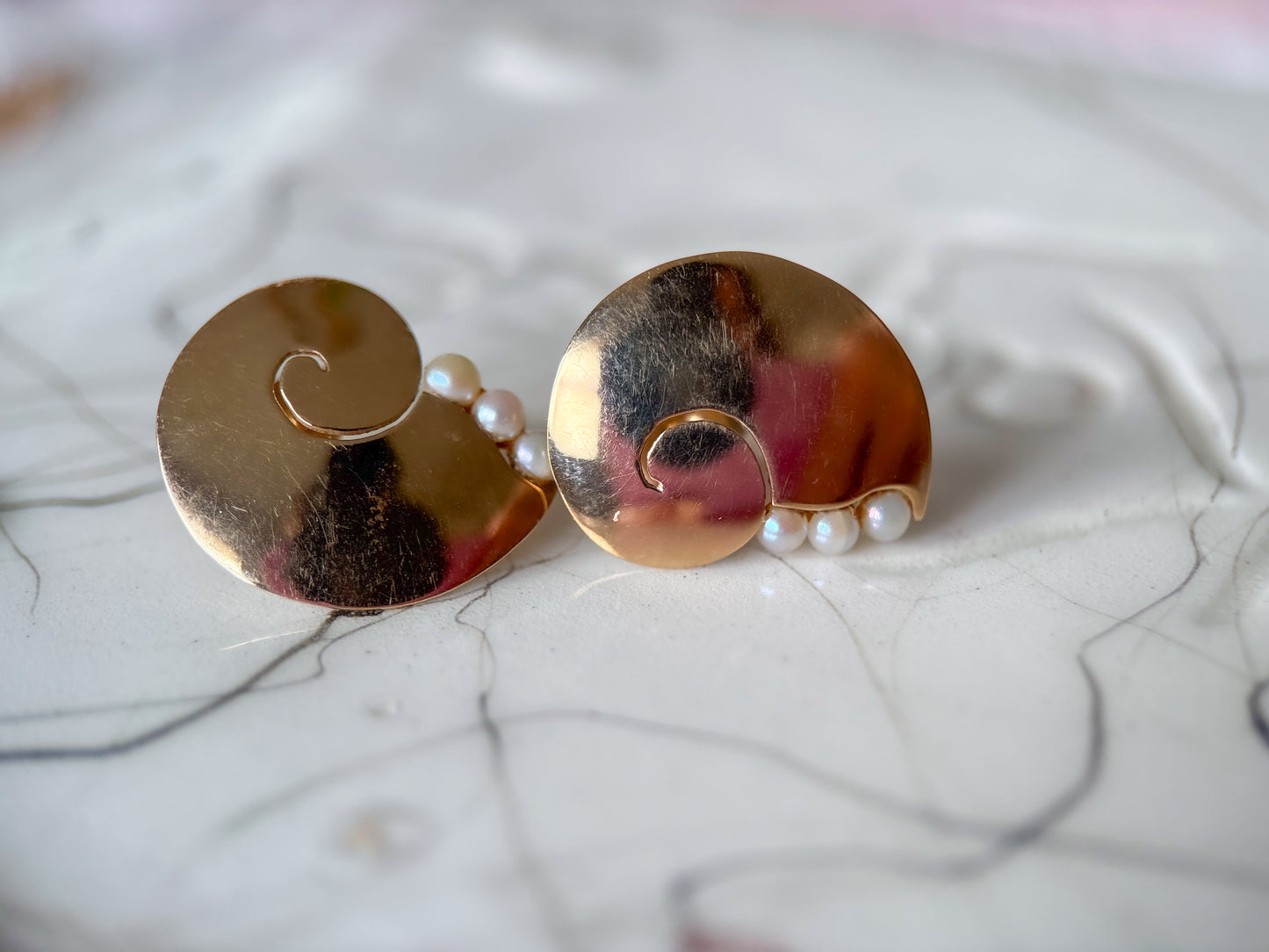 Vintage Pearl Wave Stud Earrings