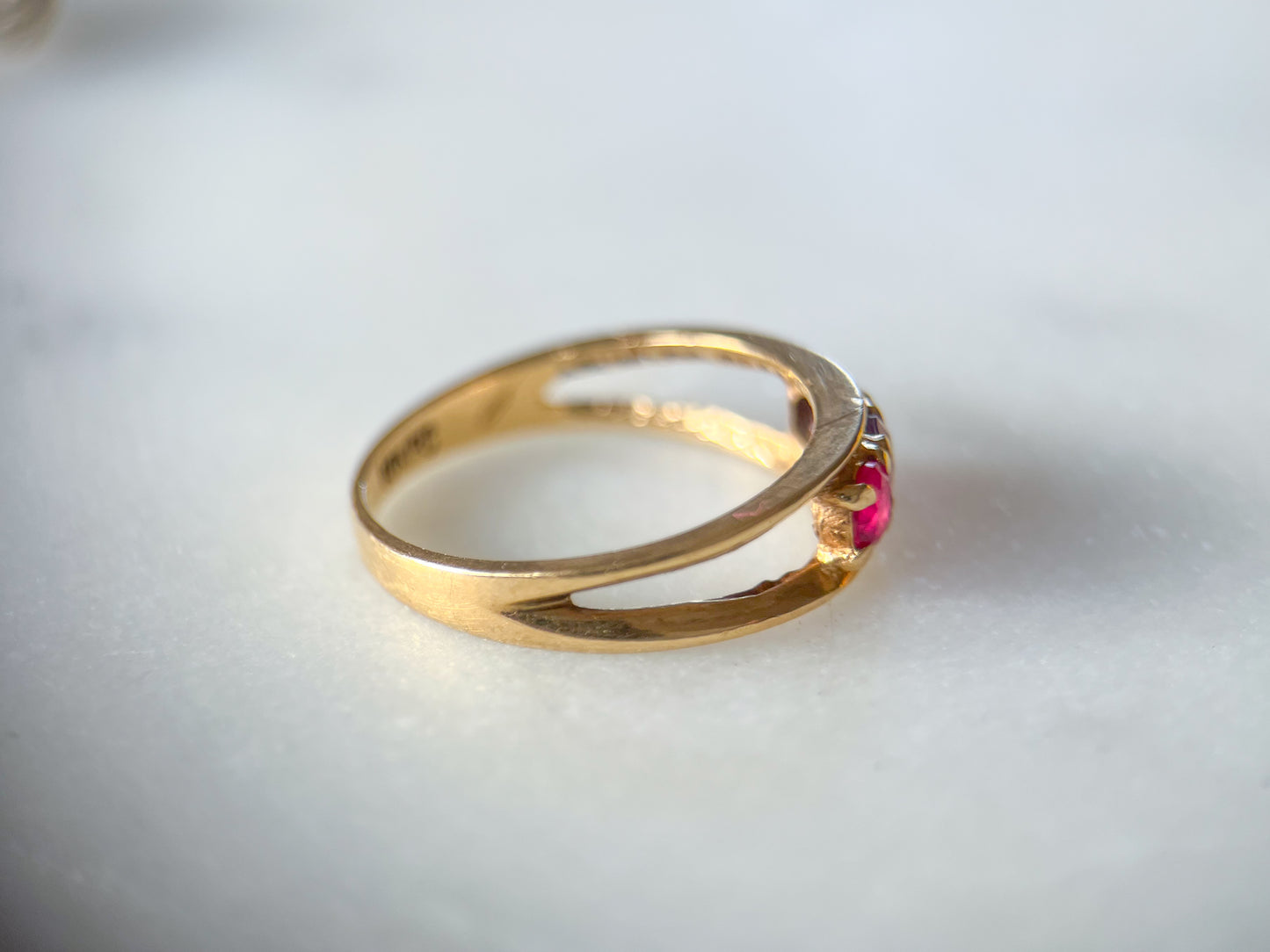 Vintage Multi Gemstone 10k Yellow Gold "Mother's Ring"