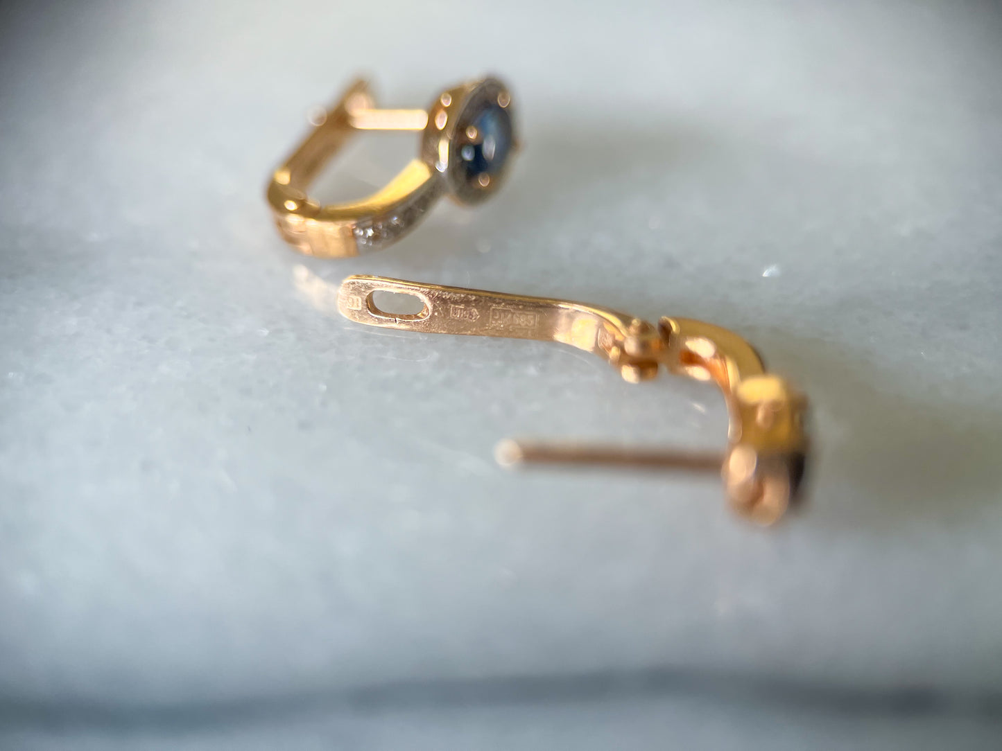 Vintage Natural Sapphire and Natural Diamond 14k Yellow Gold Drop Earrings