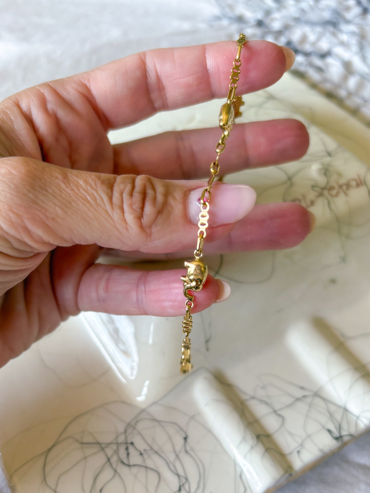 Vintage Elephant 18k Yellow Gold 7.25 Inch Bracelet