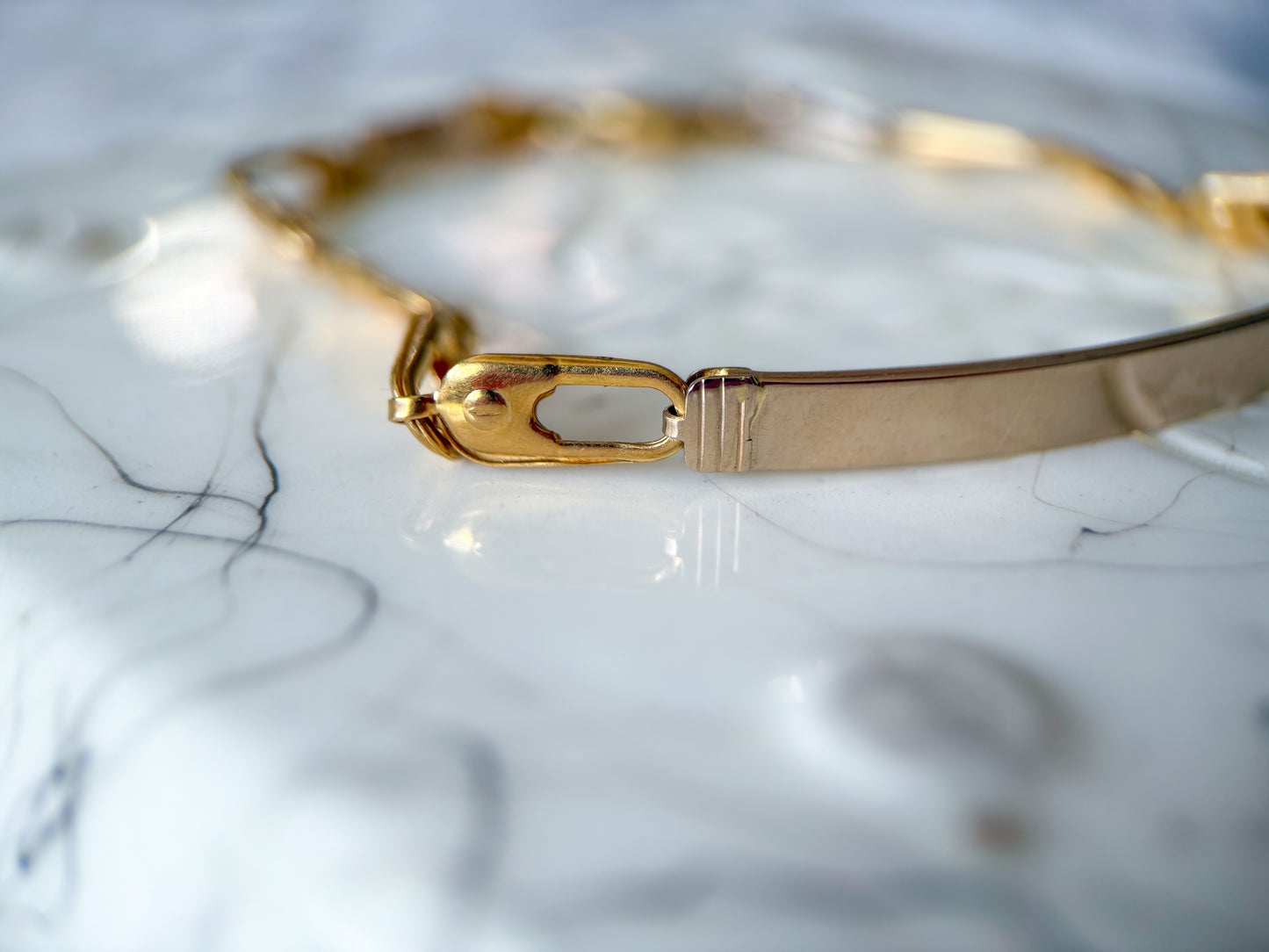 Vintage 18k Yellow and White Gold, Two Toned ID 7.5 Inch Bracelet