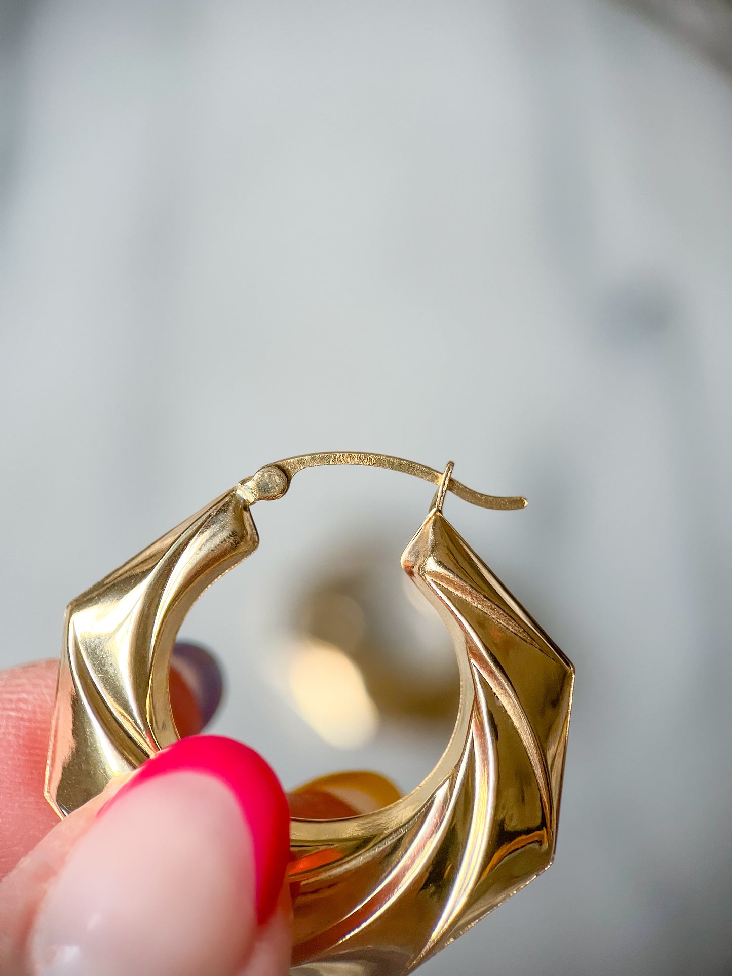 Vintage Large Twist 10k Yellow Gold Hoop Earrings