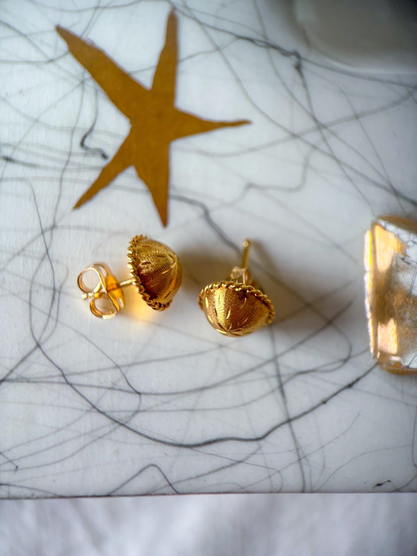 Vintage Dome 14k Yellow Gold Stud Earrings