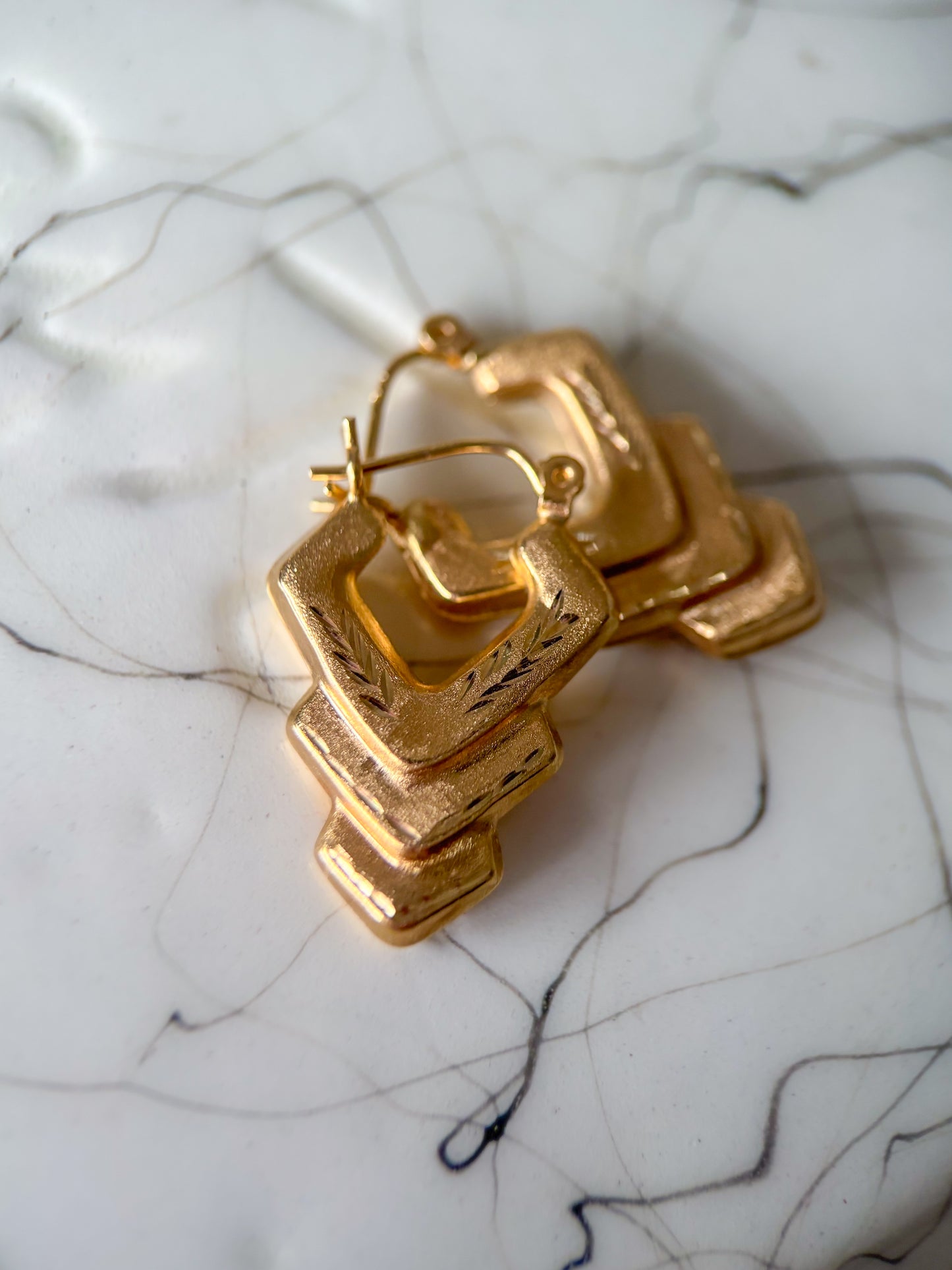 Vintage Tapered 14k Yellow Gold Hoop Earrings